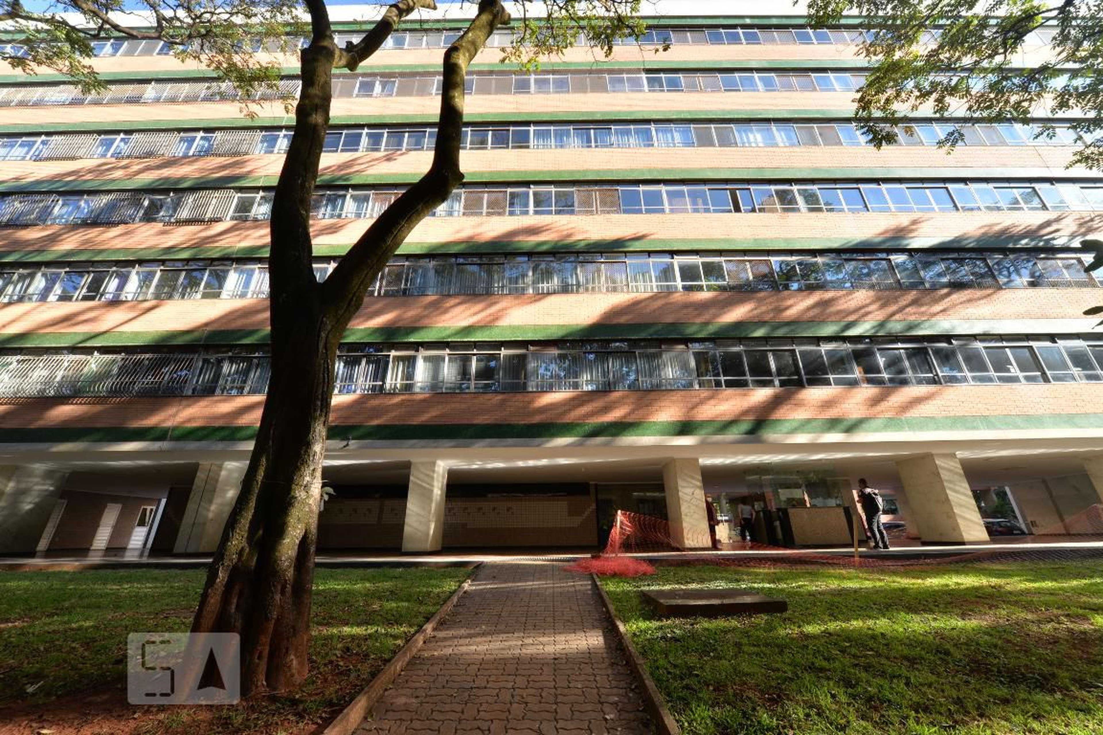 Fachada Condomínio em Sqs 302 Bloco B, 103