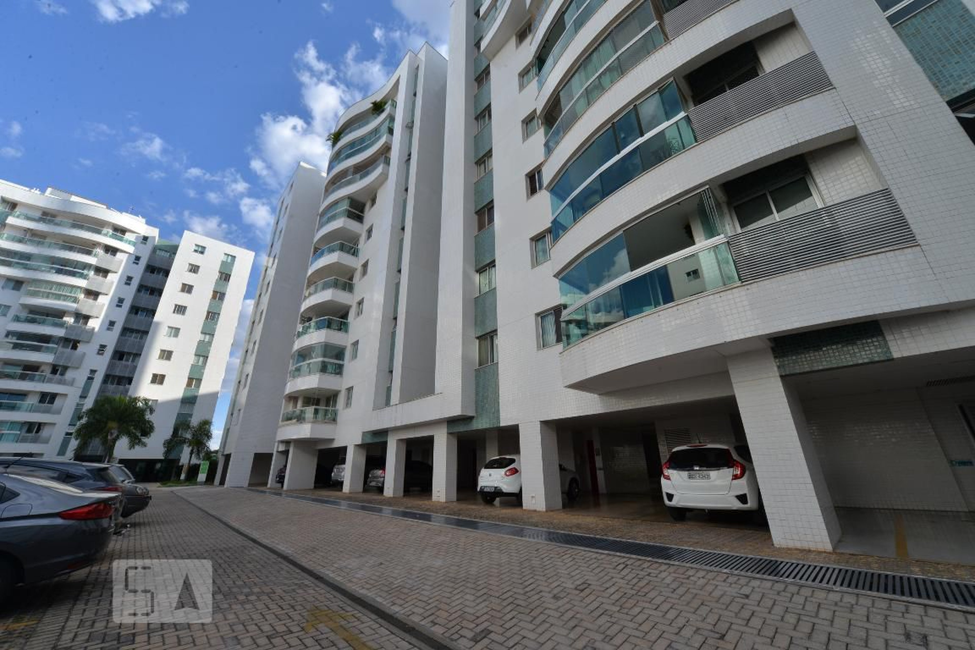 Fachada Condomínio em Smas Trecho 1, lote c bloco d