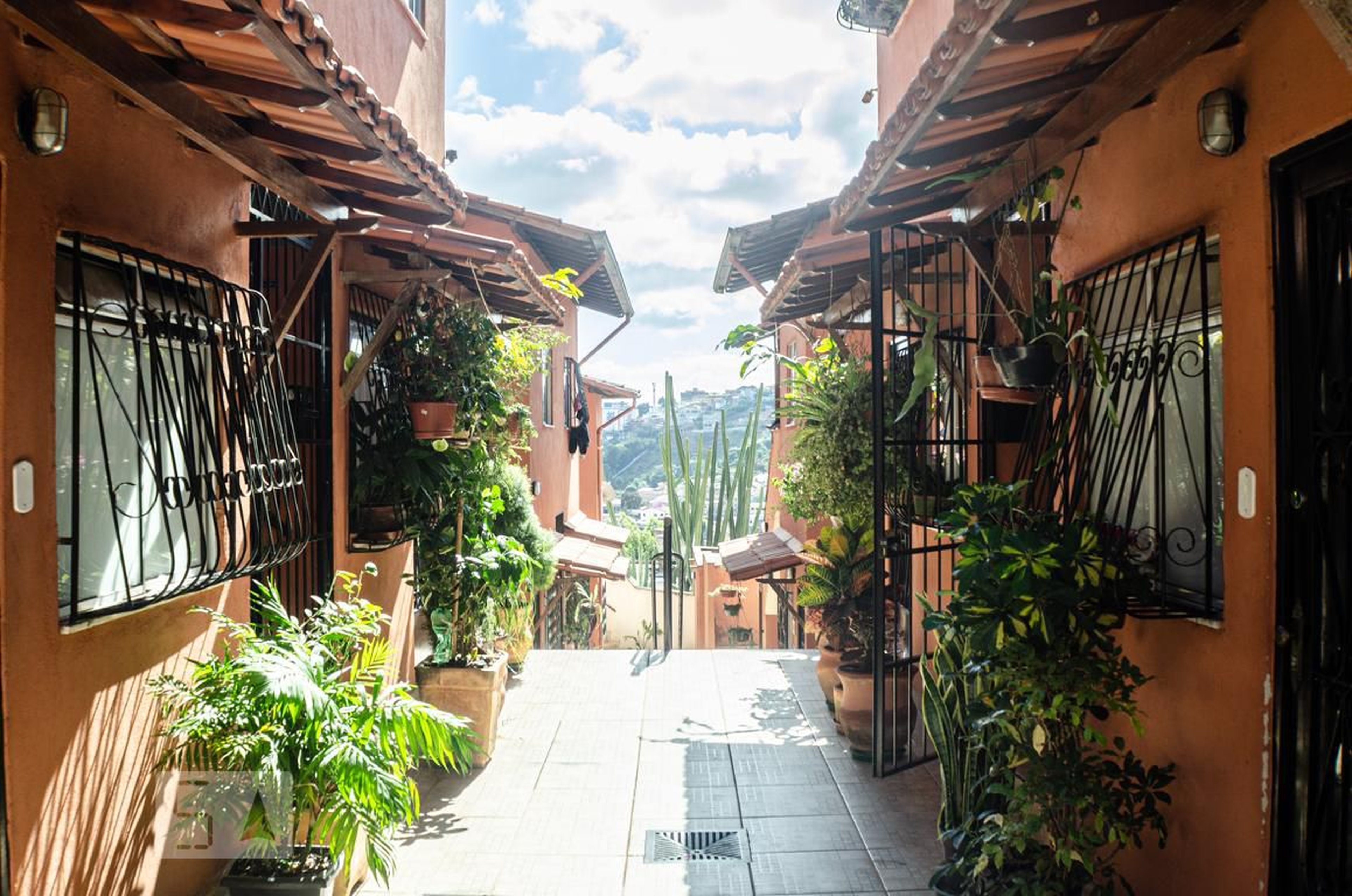 Fachada do Condomínio Edifício Residencial Estrela do Oeste