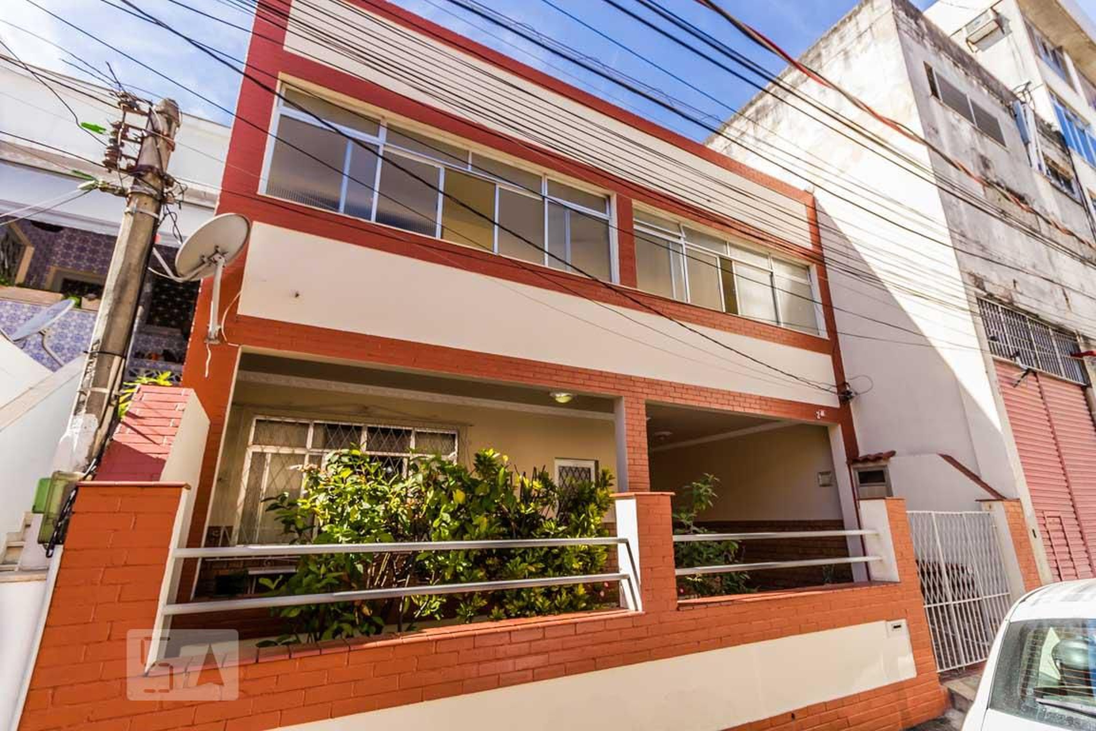 Fachada Condomínio em Travessa Eneida, 46