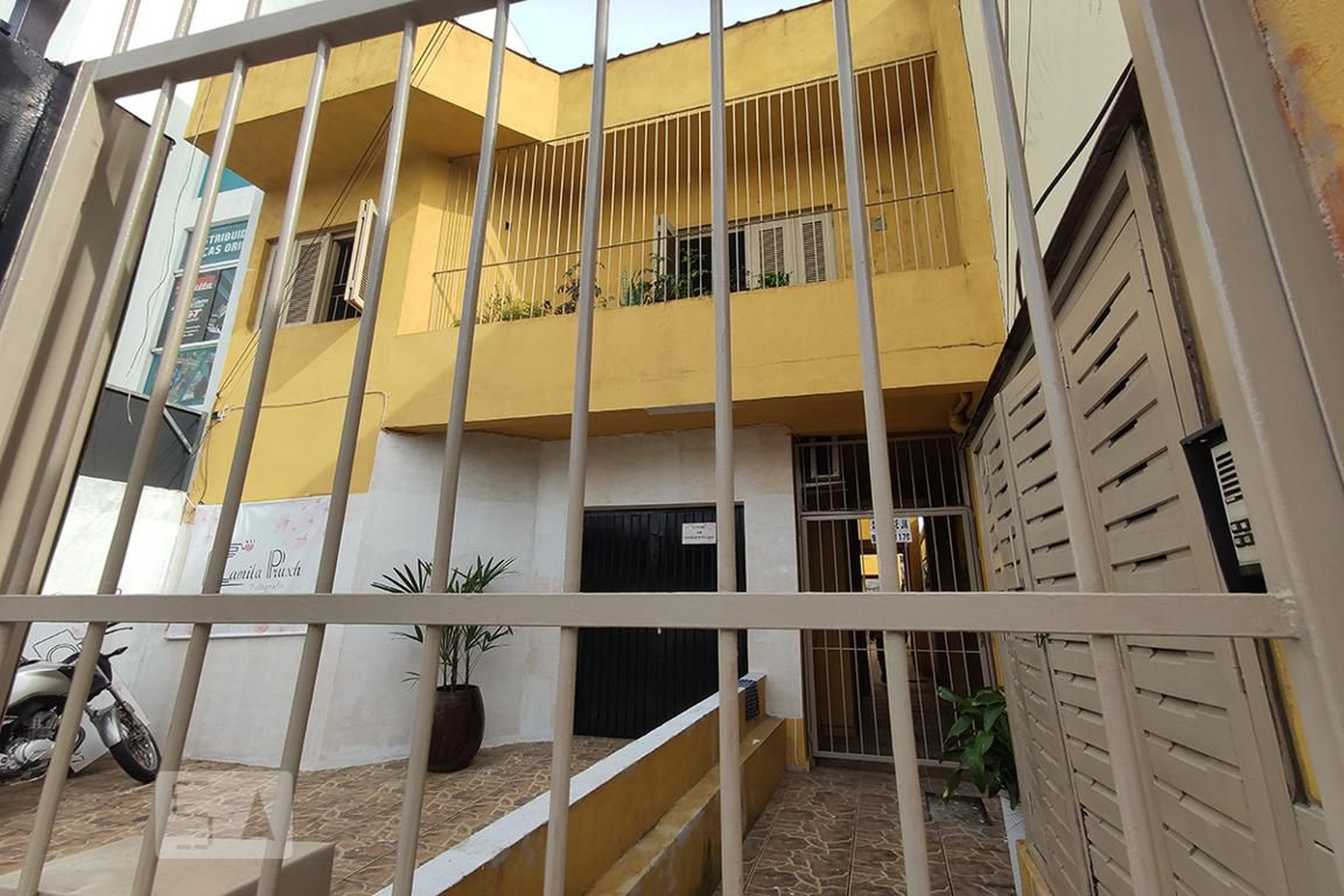 Fachada Condomínio em Rua Saldanha da Gama, 631