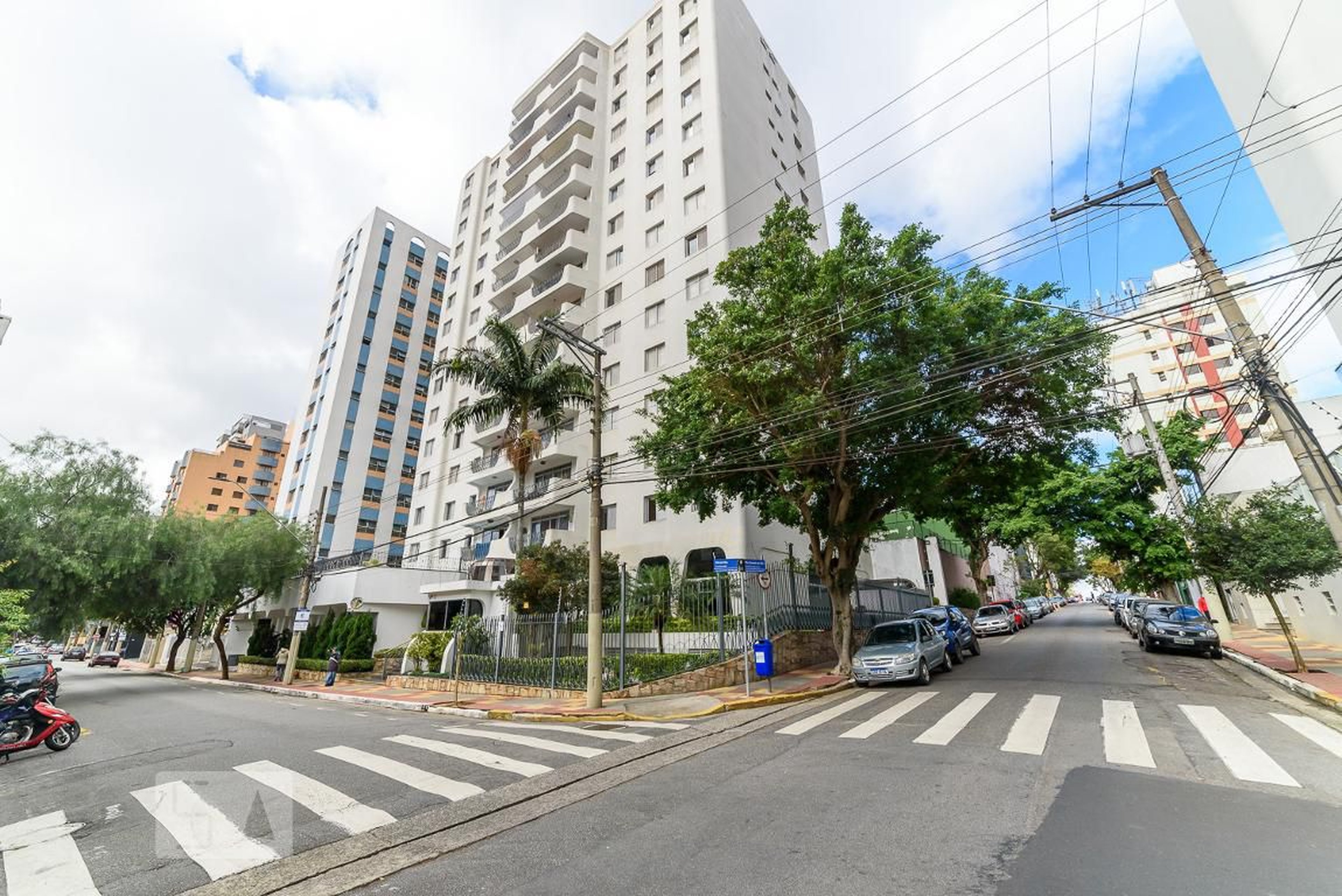 Fachada do Condomínio Edifício Ardical