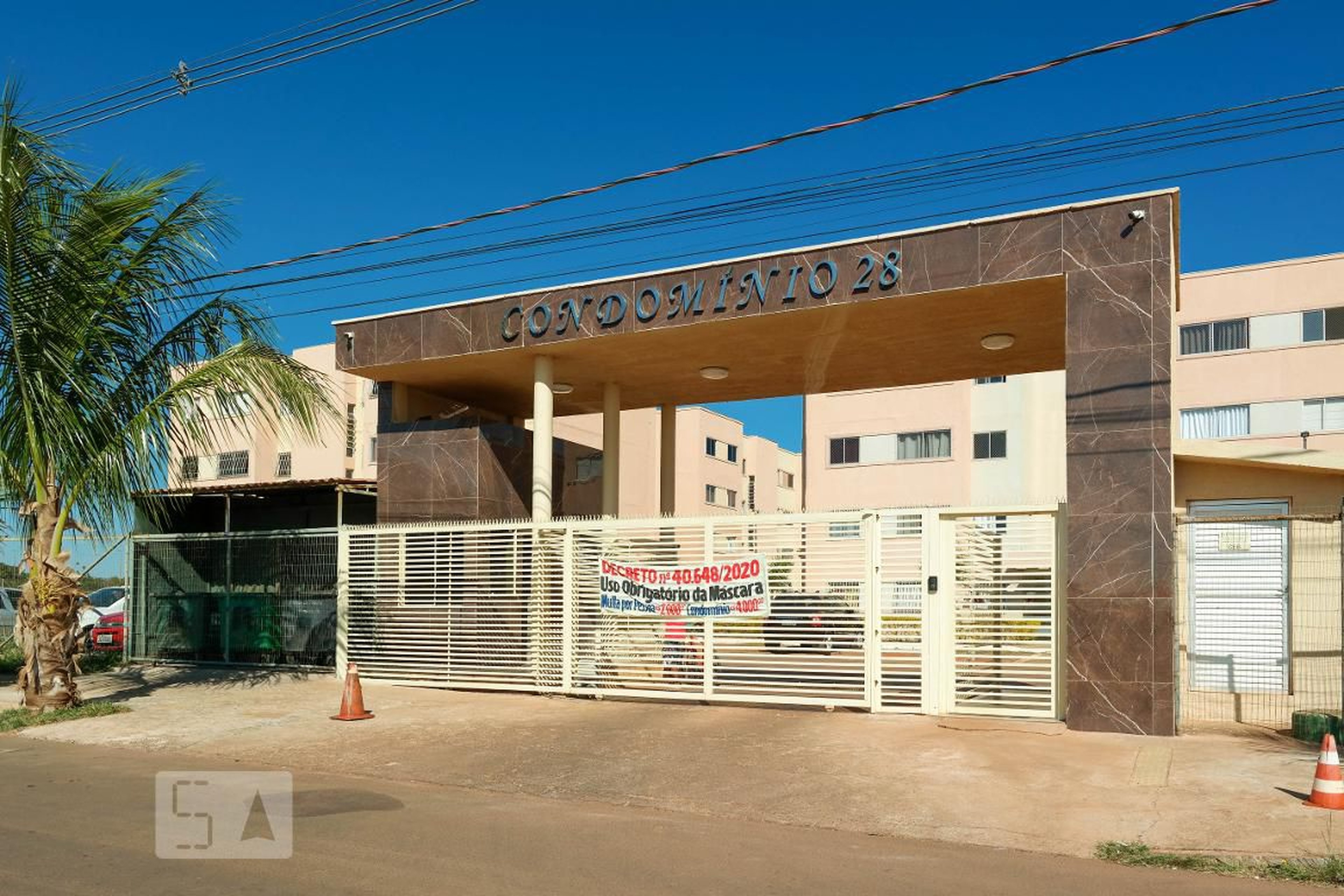 Hall de Entrada Condomínio 28