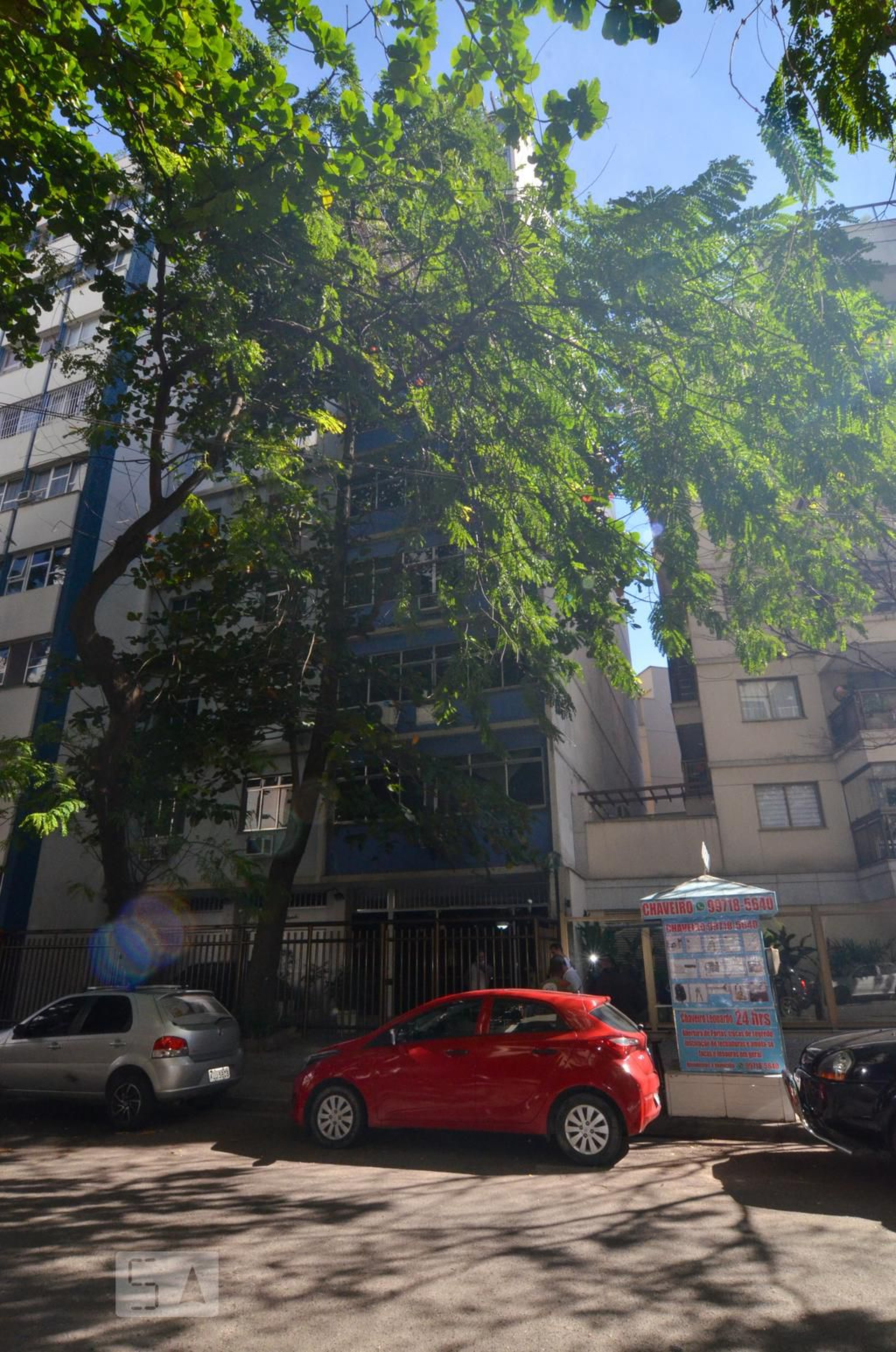 Fachada Condomínio em Rua Barão de Itambí, 14