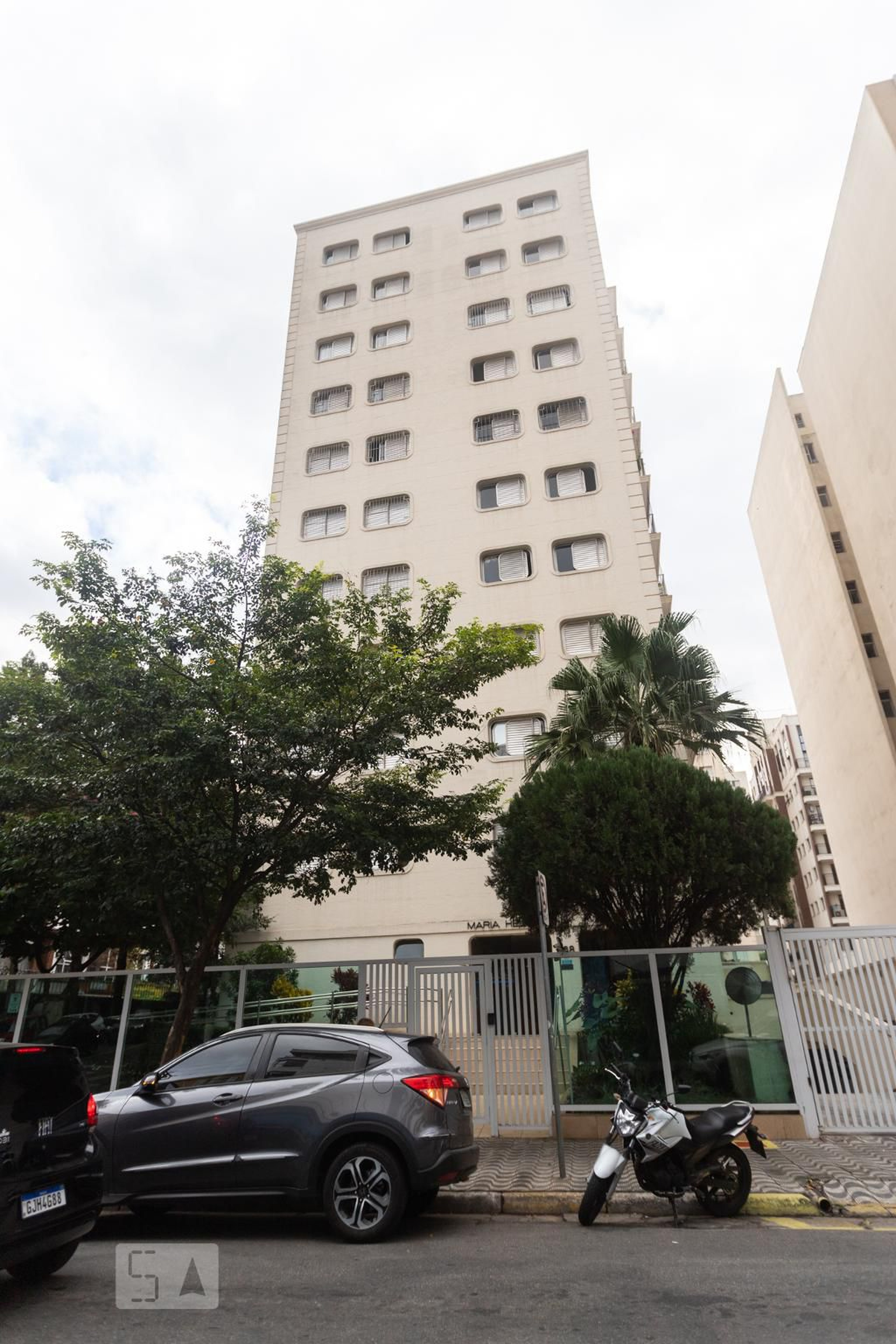 Fachada Condomínio em Rua Aimberê, 83