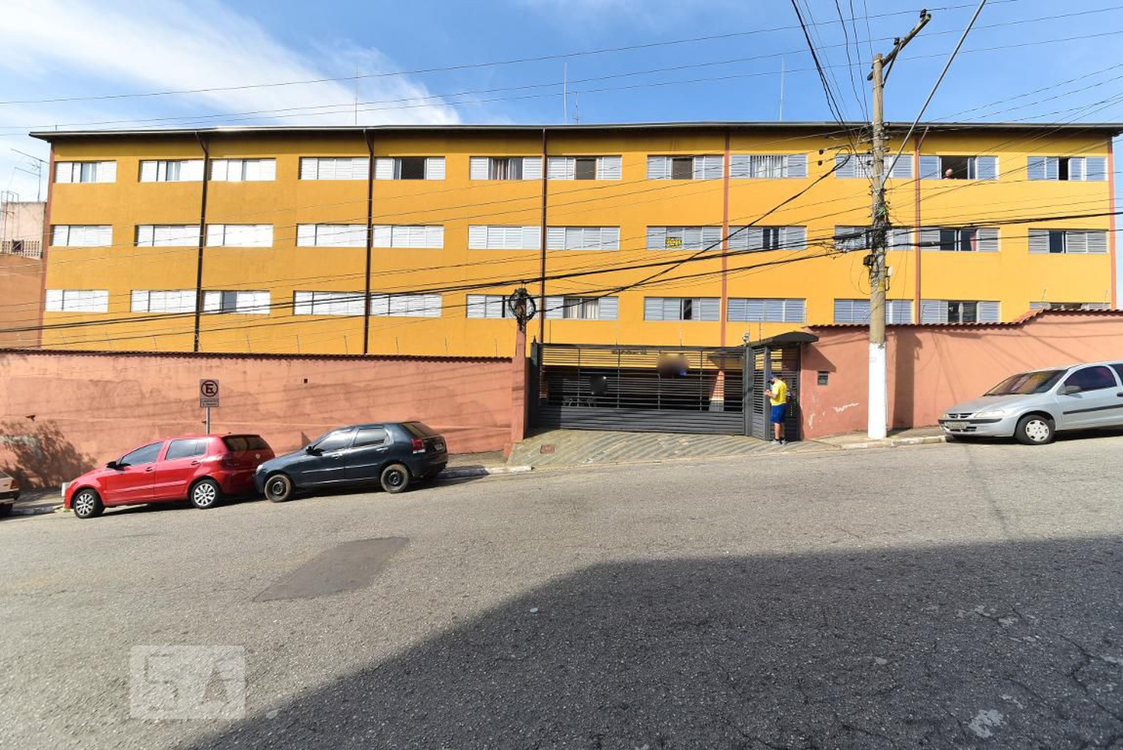 Fachada do Condomínio Condomínio em Rua Horácio de Carvalho, 105