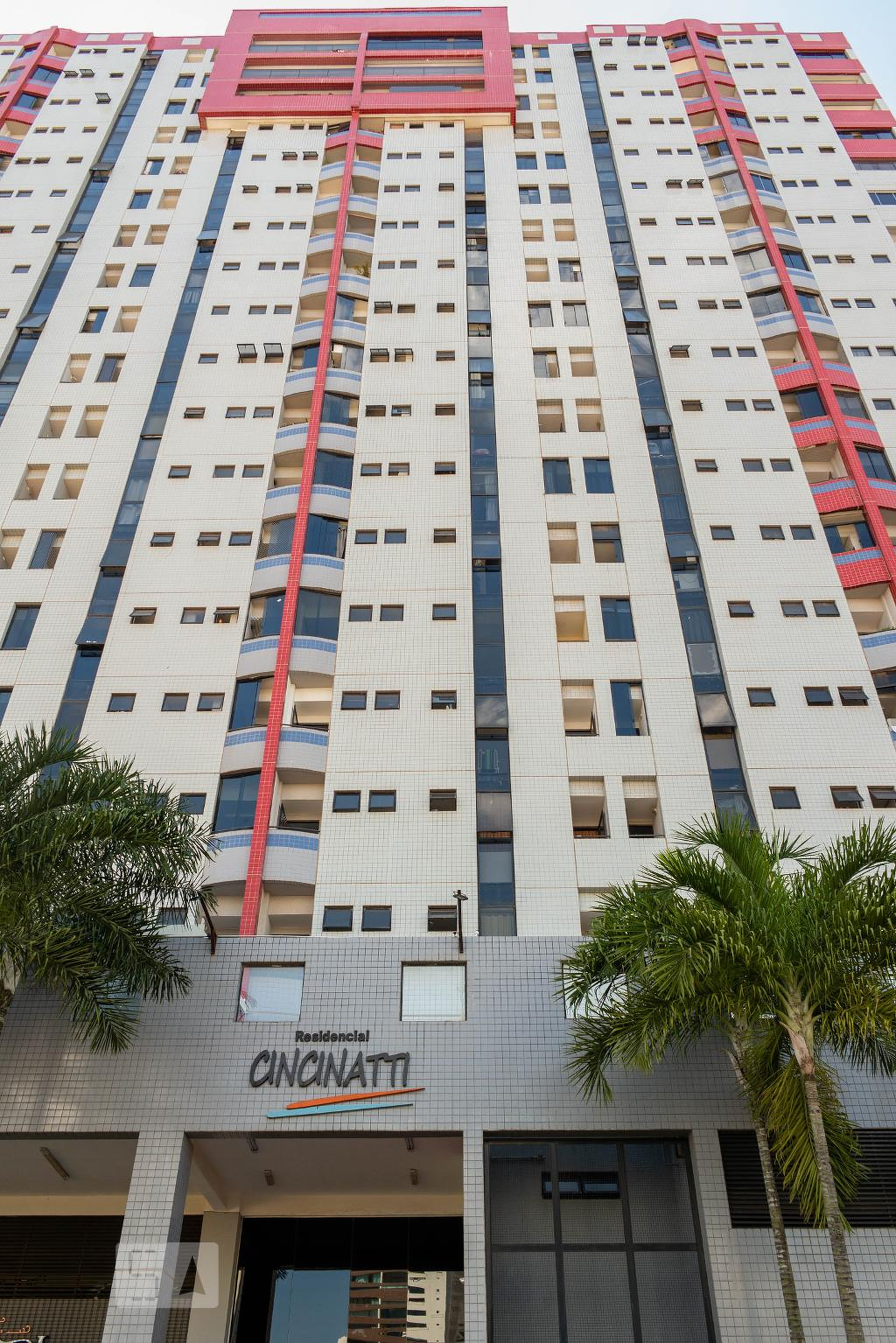 Fachada Condomínio em Rua 37, Lote 04