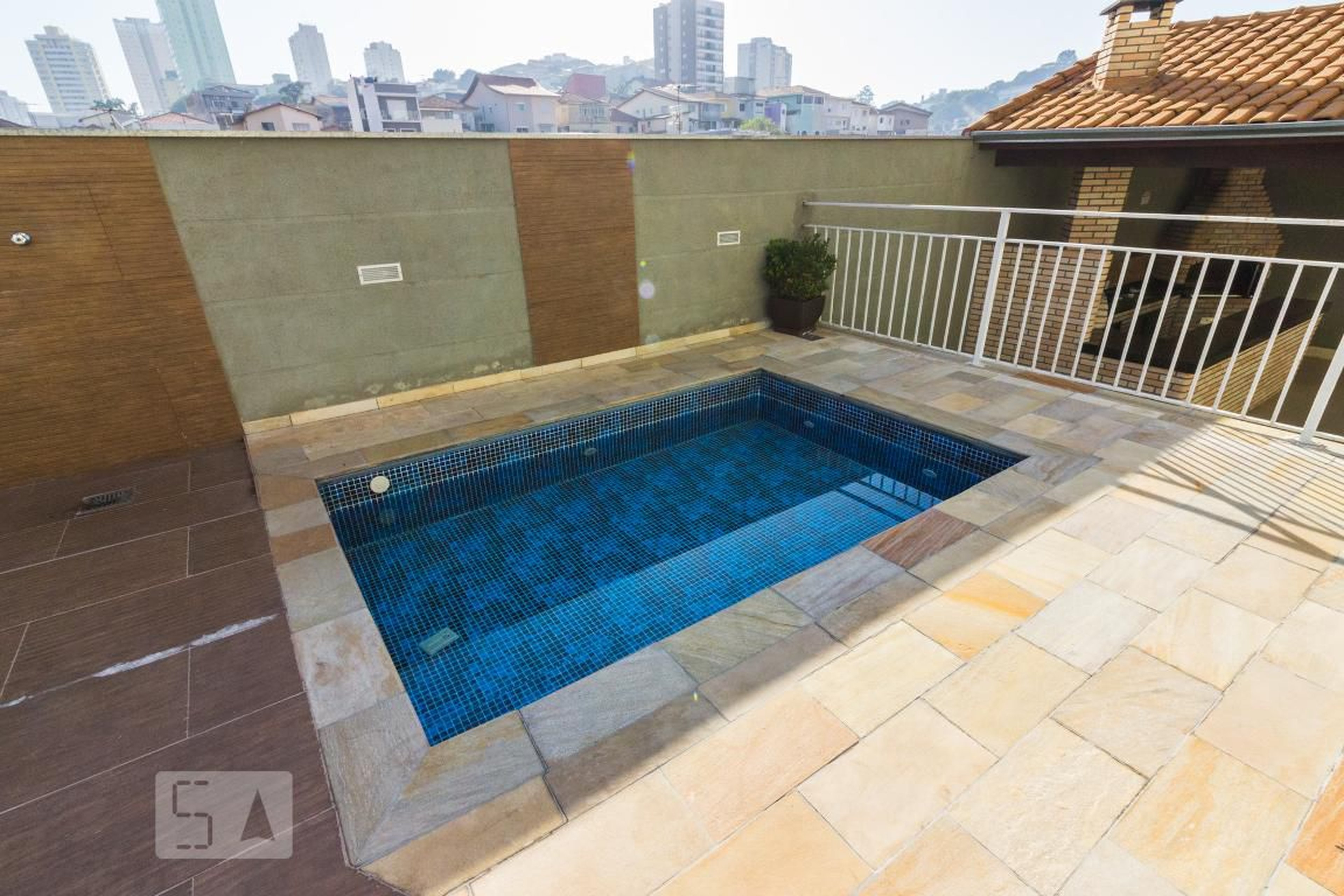 Piscina - Residencial Versailles