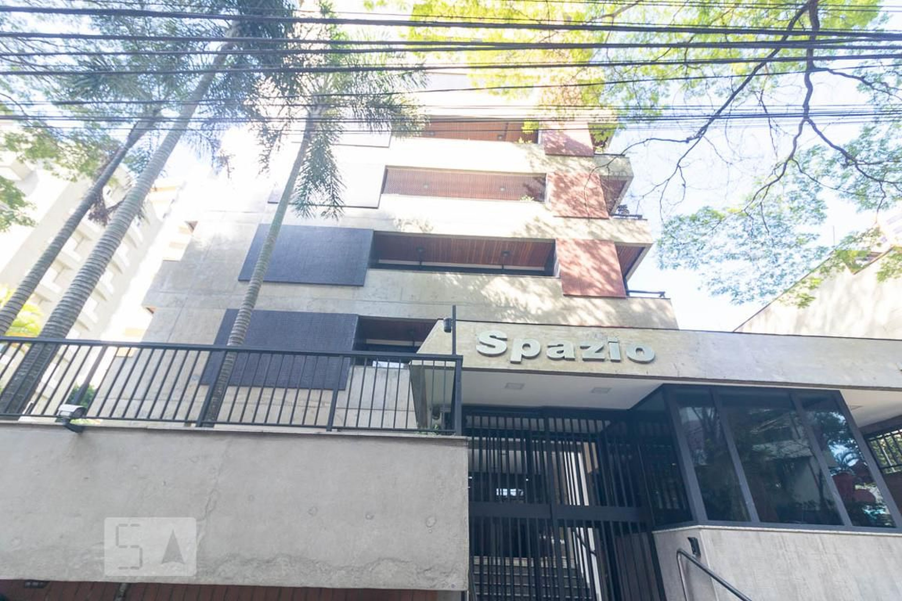 Fachada do Condomínio Edifício Spazio
