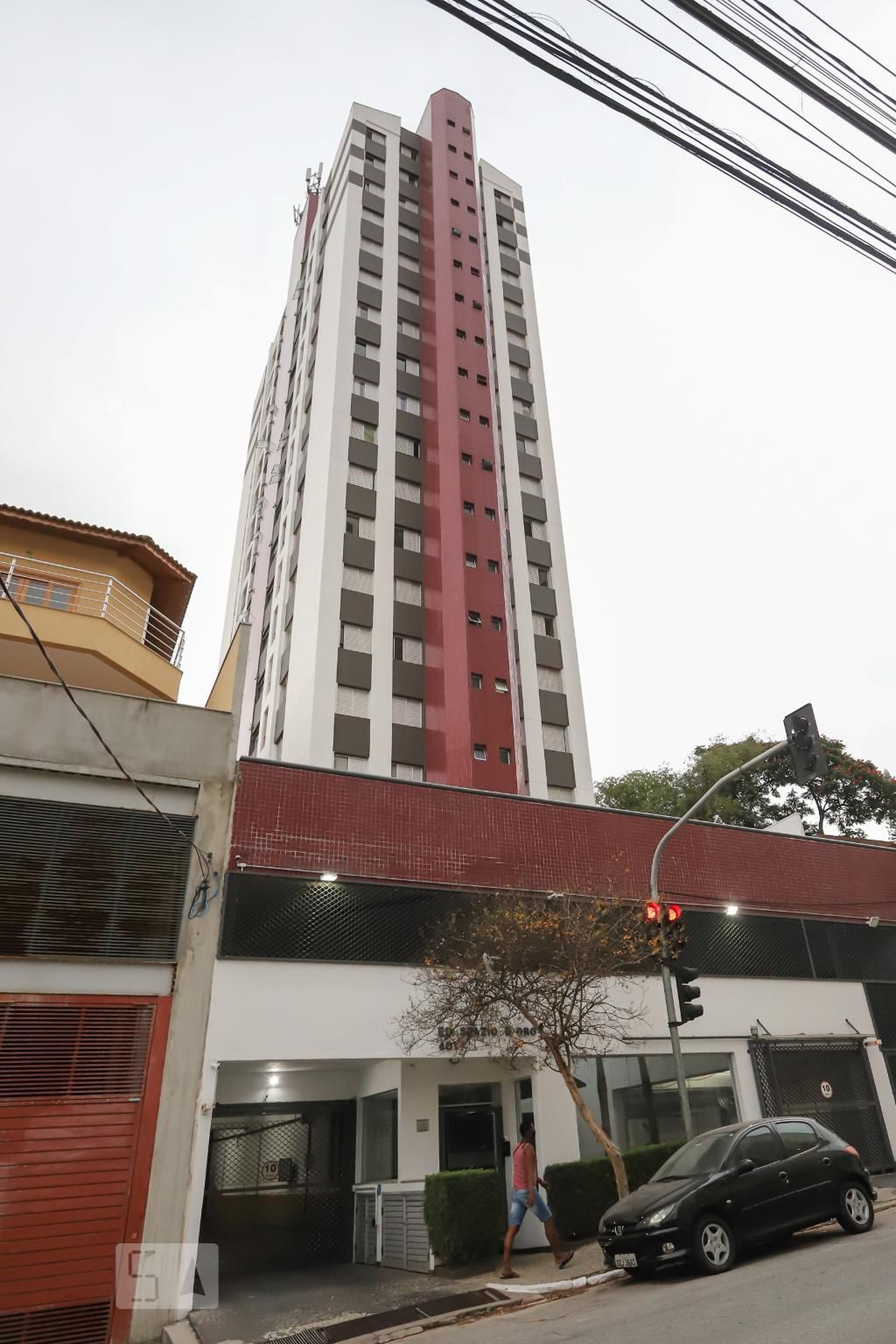 Fachada Condomínio em Rua Baião Parente, 501