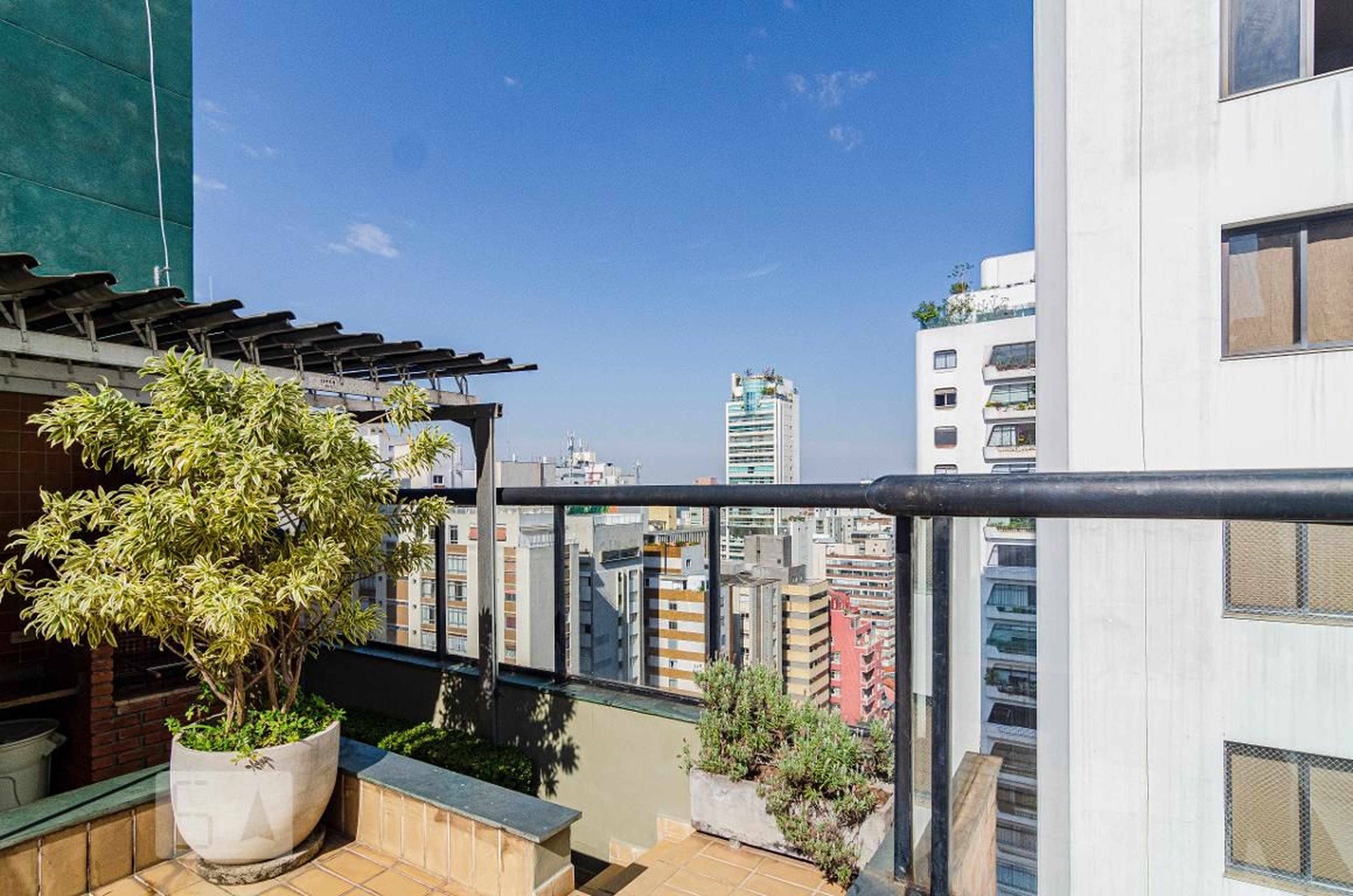 Piscina - Edifício Something Special