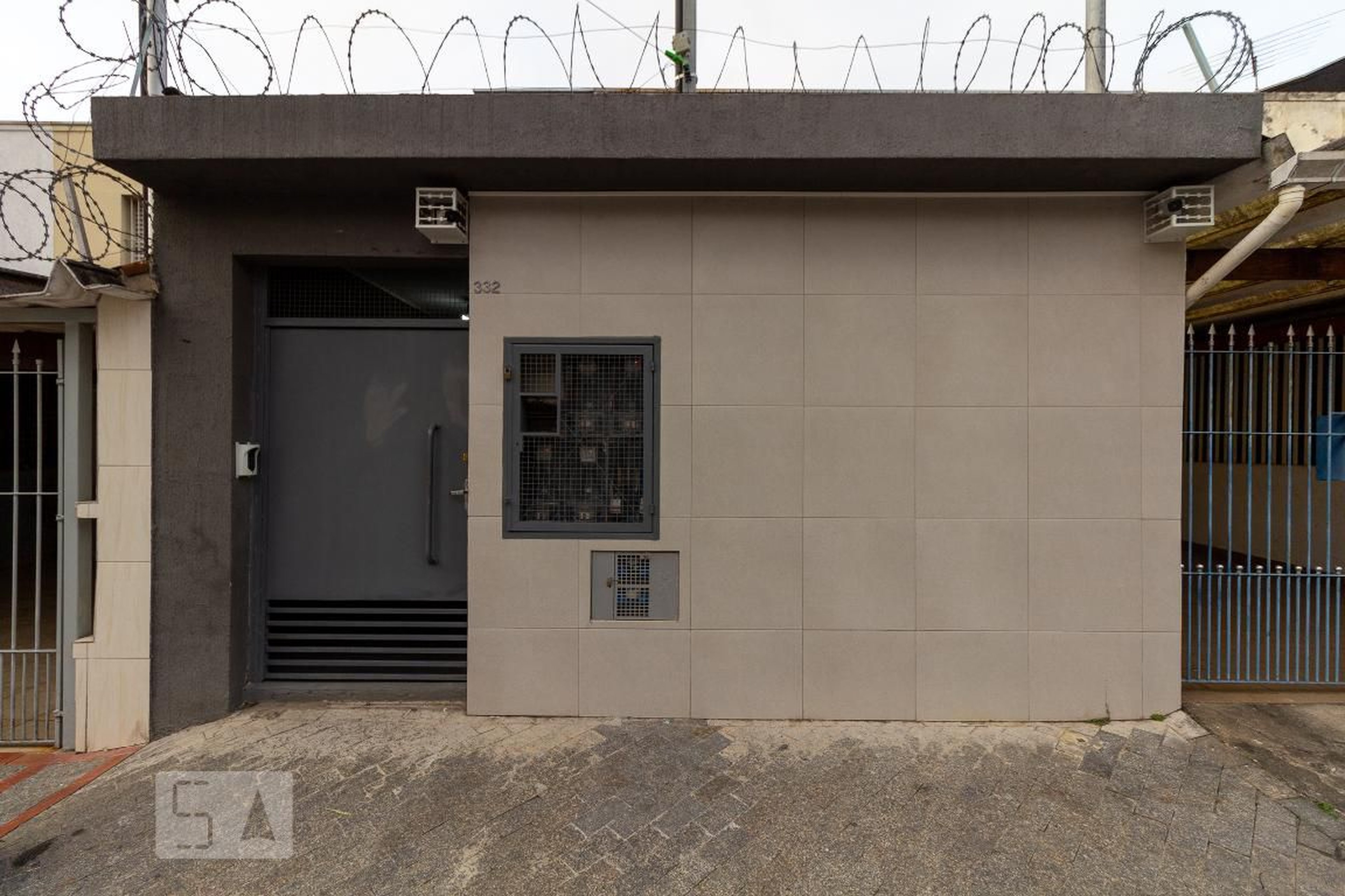 Fachada Condomínio em Rua Doutor Artur Neiva, 332