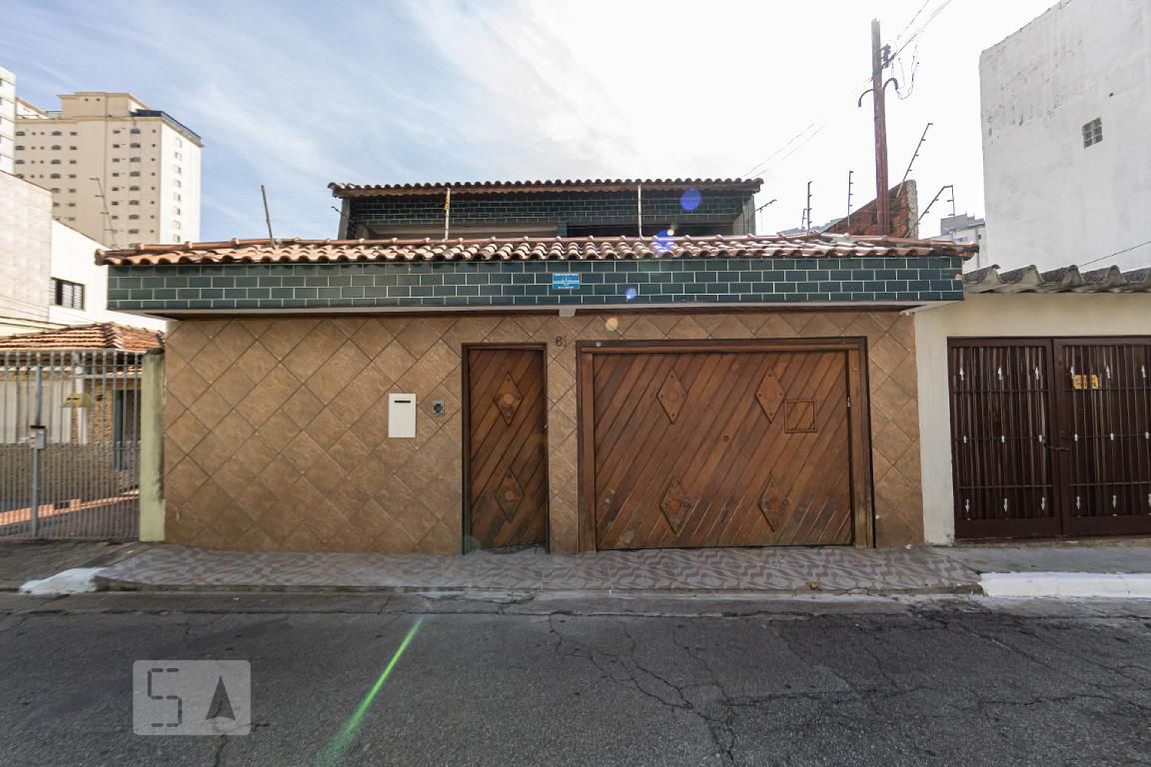 Fachada Condomínio em Rua São Cipriano, 61