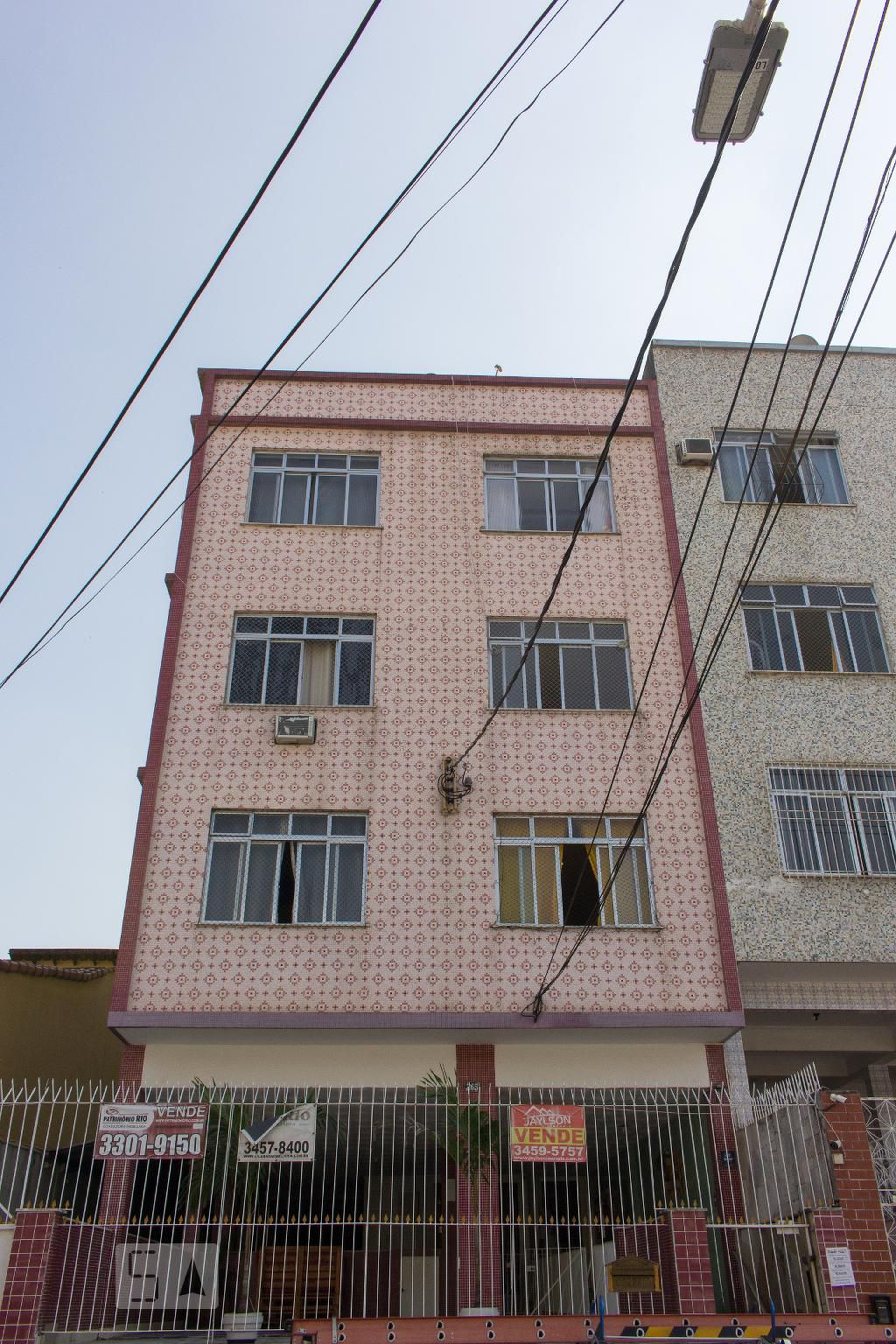 Fachada Condomínio em Rua Feliciano Pena, 265