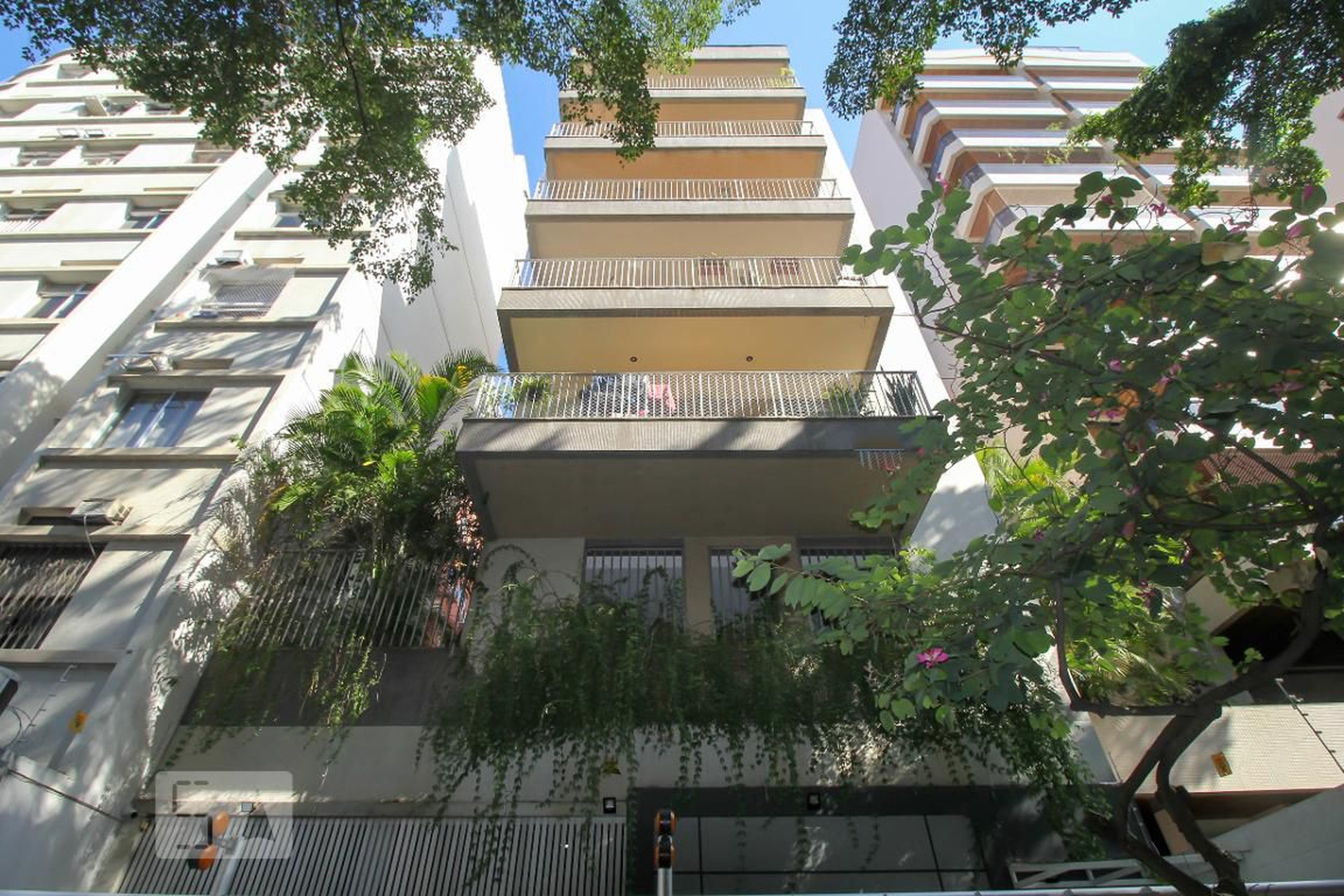 Fachada do Prédio Condomínio Quitanda das Figueiras