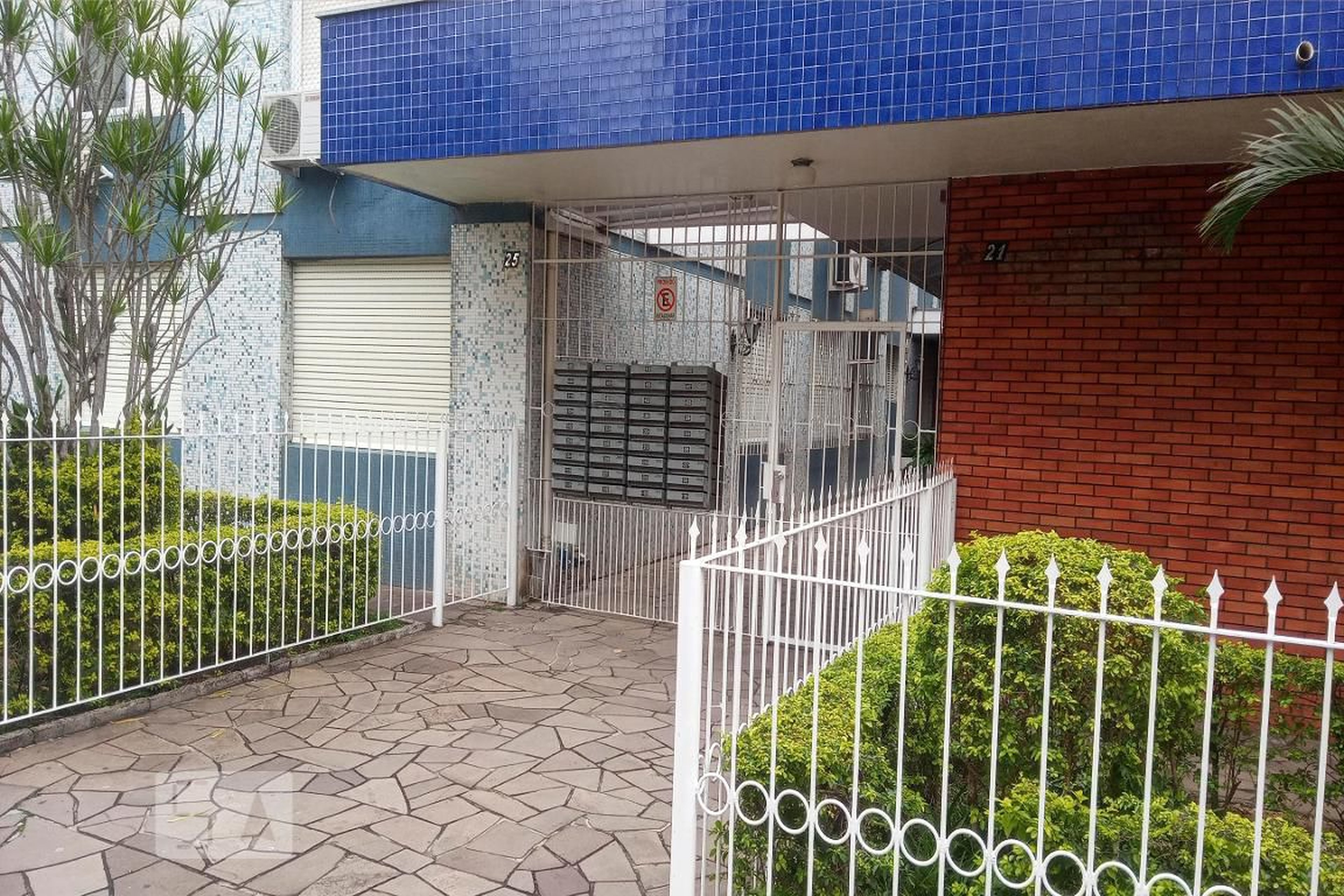 Fachada do Condomínio Edifício Bernardi