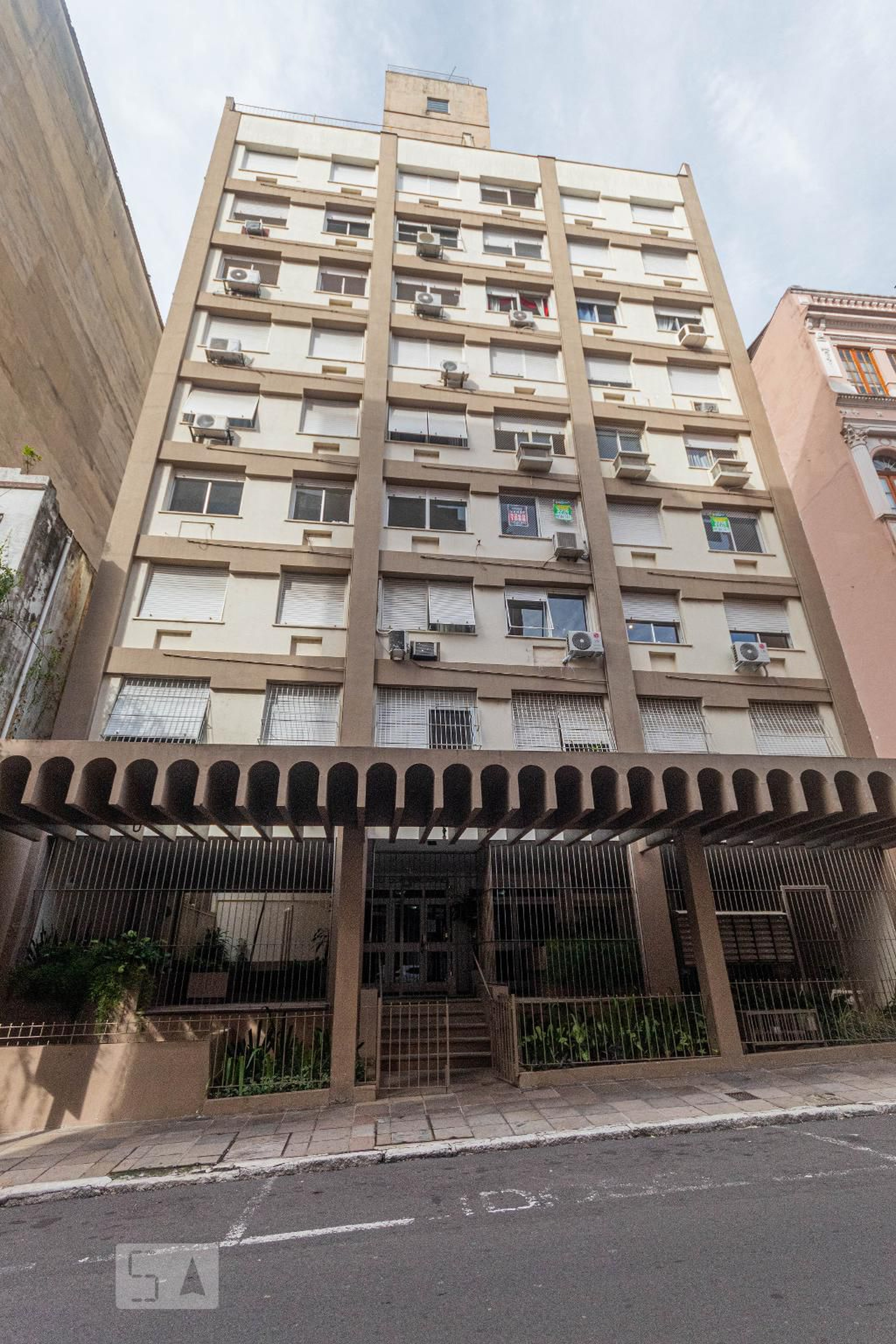 Fachada do Condomínio Condomínio DON Lucianno