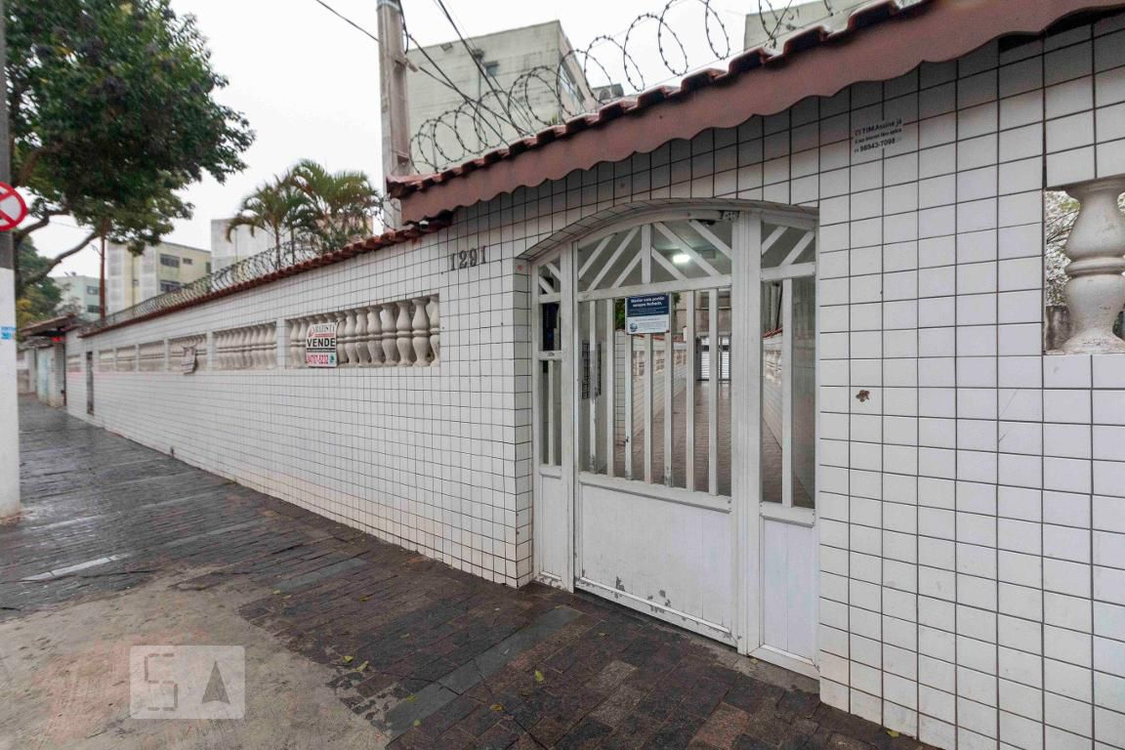 Fachada Condomínio em Avenida Waldemar Tietz, 1271