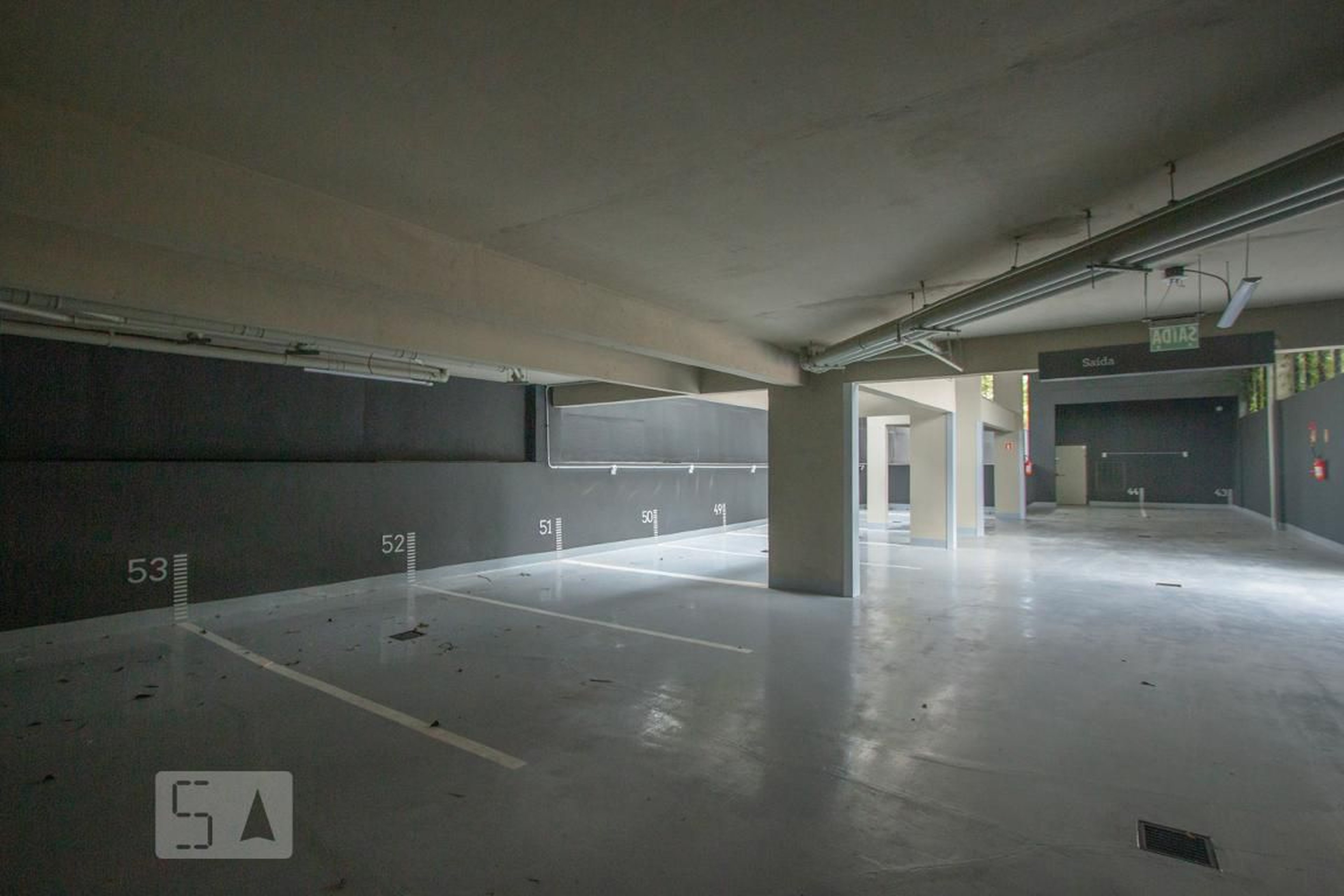 Área comum - Praça Nilo