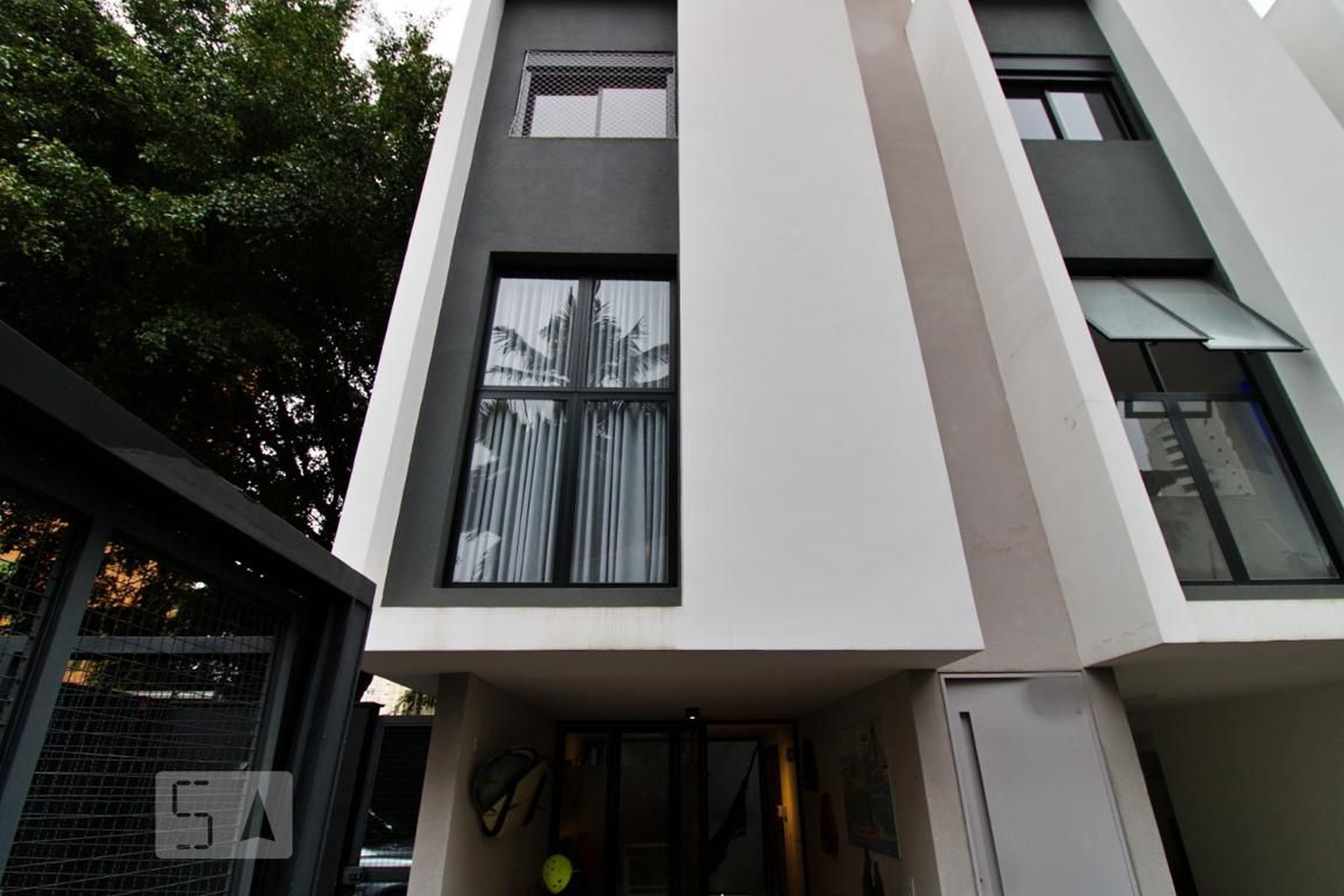 Fachada Condomínio Cube Real Parque