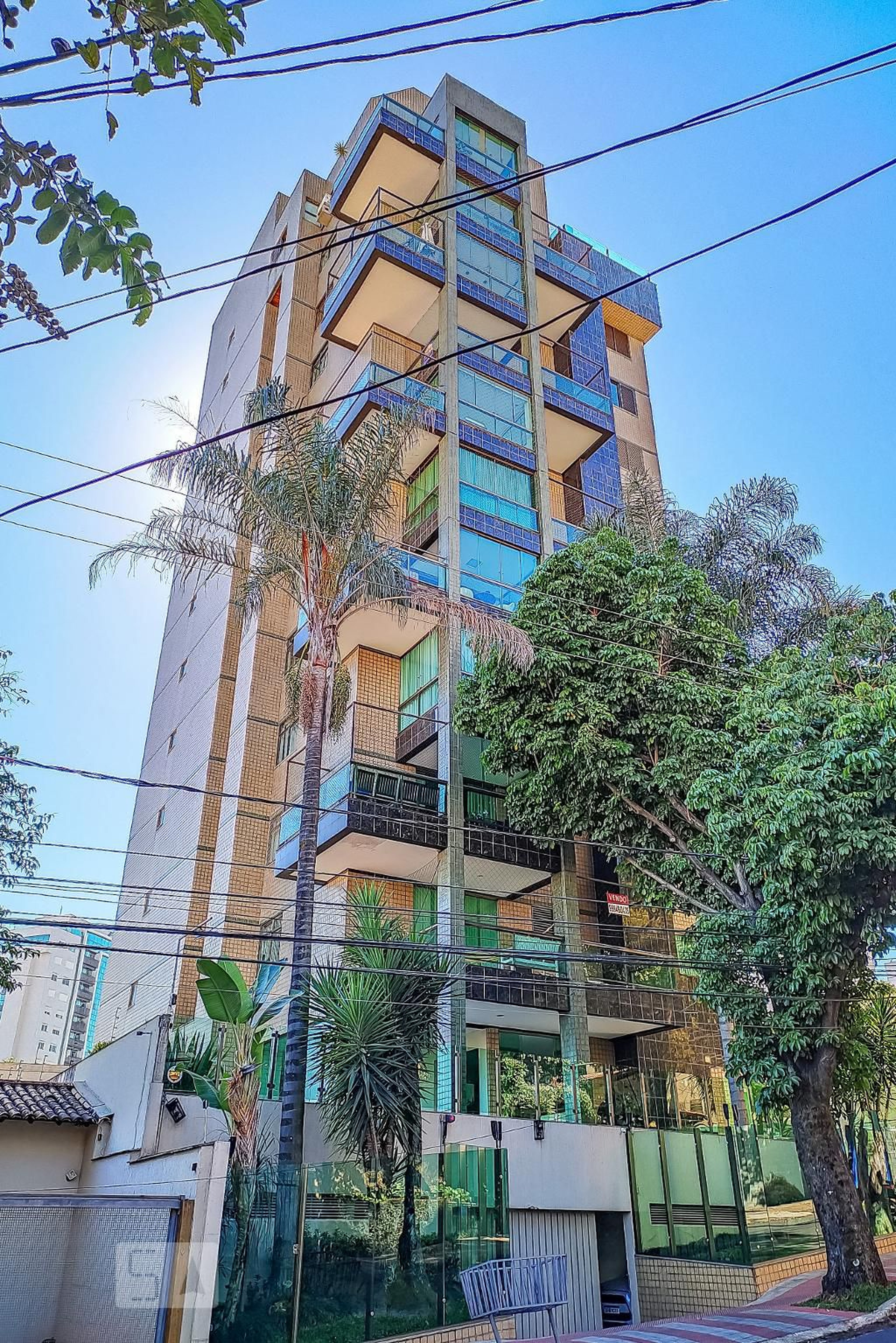 Fachada Condomínio em Rua Caraça, 507