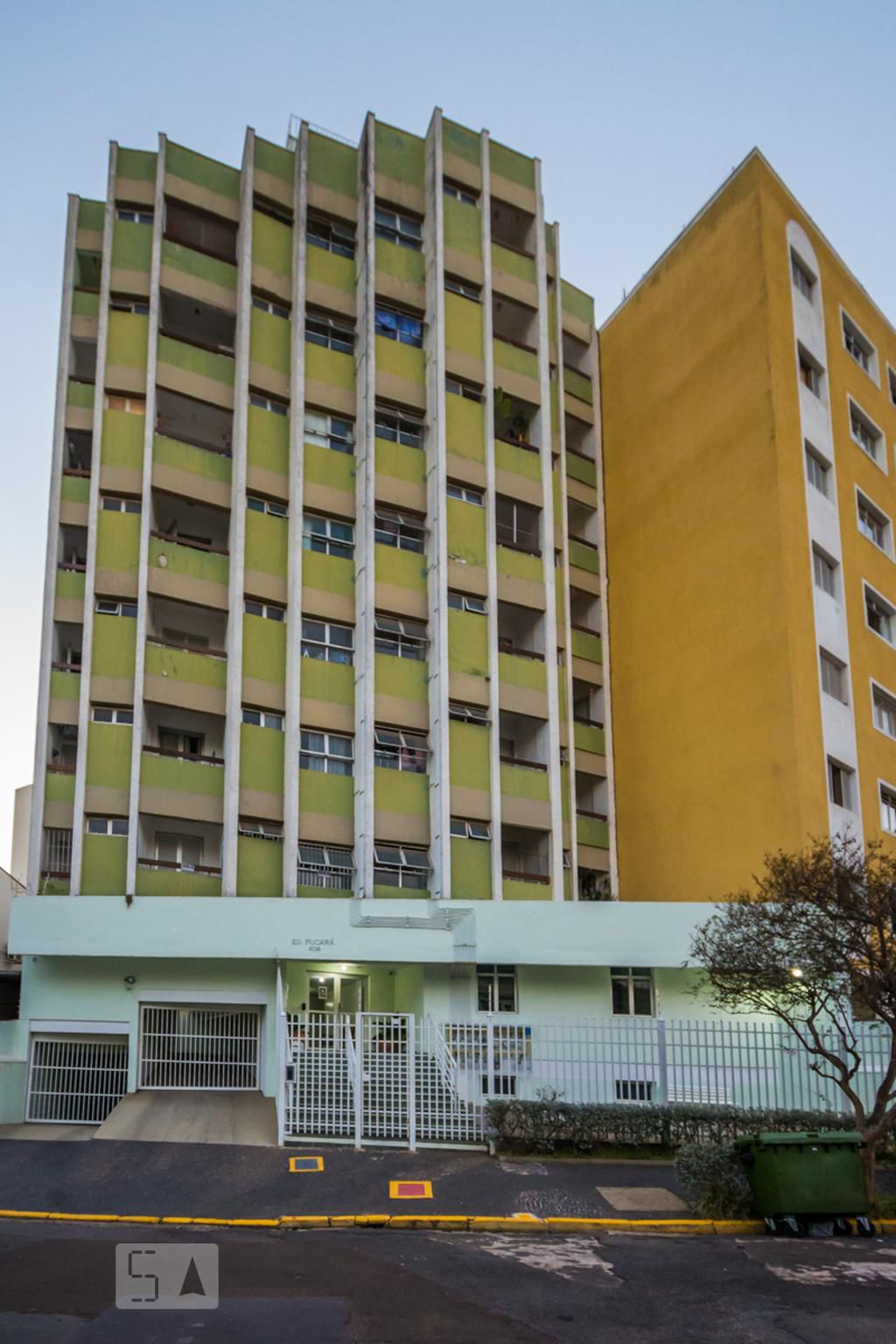 Fachada Condomínio em Rua Avelino Amaral, 000208