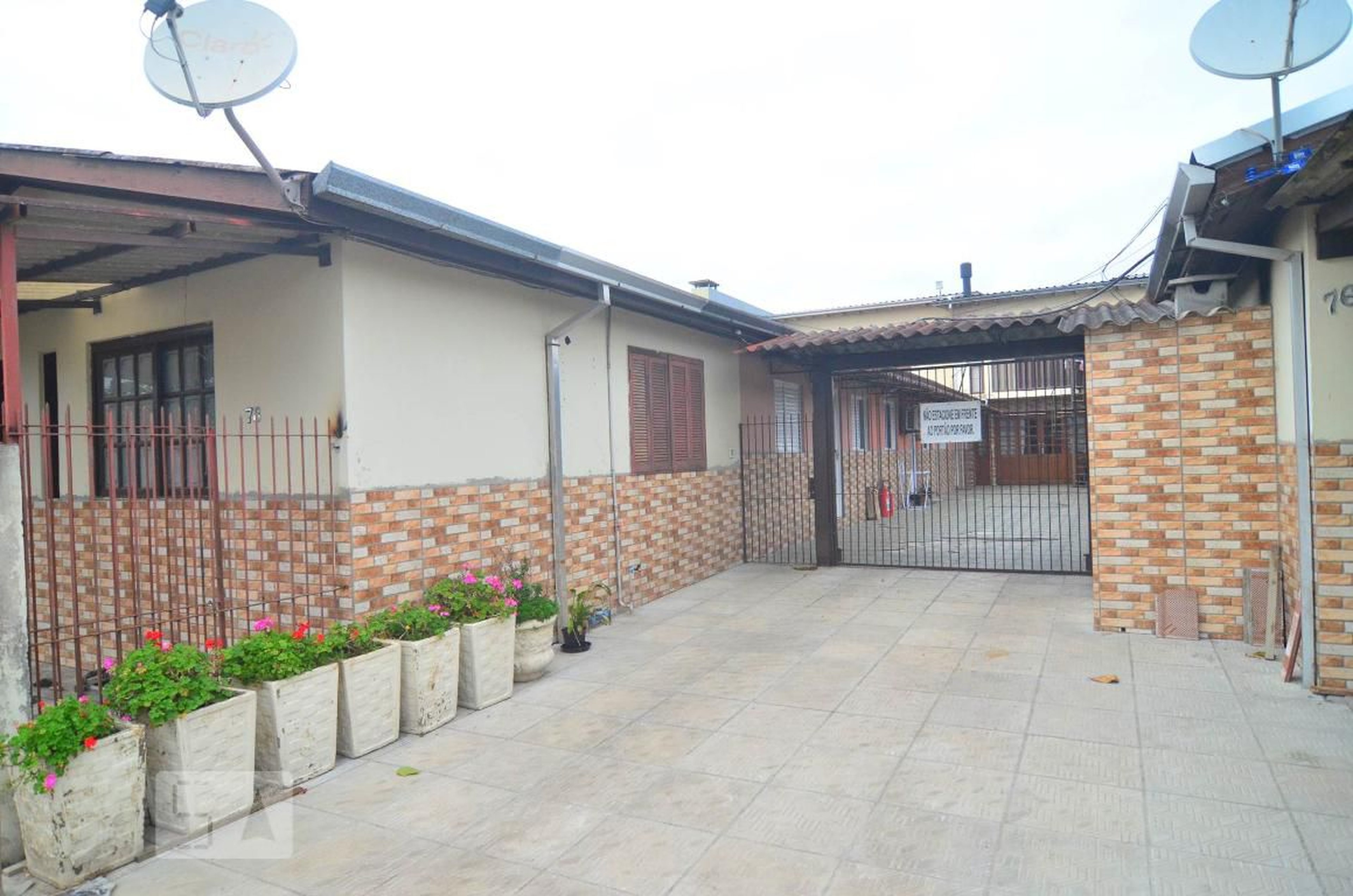 Fachada Condomínio em Rua Elizabeth Maria Finkler, 76