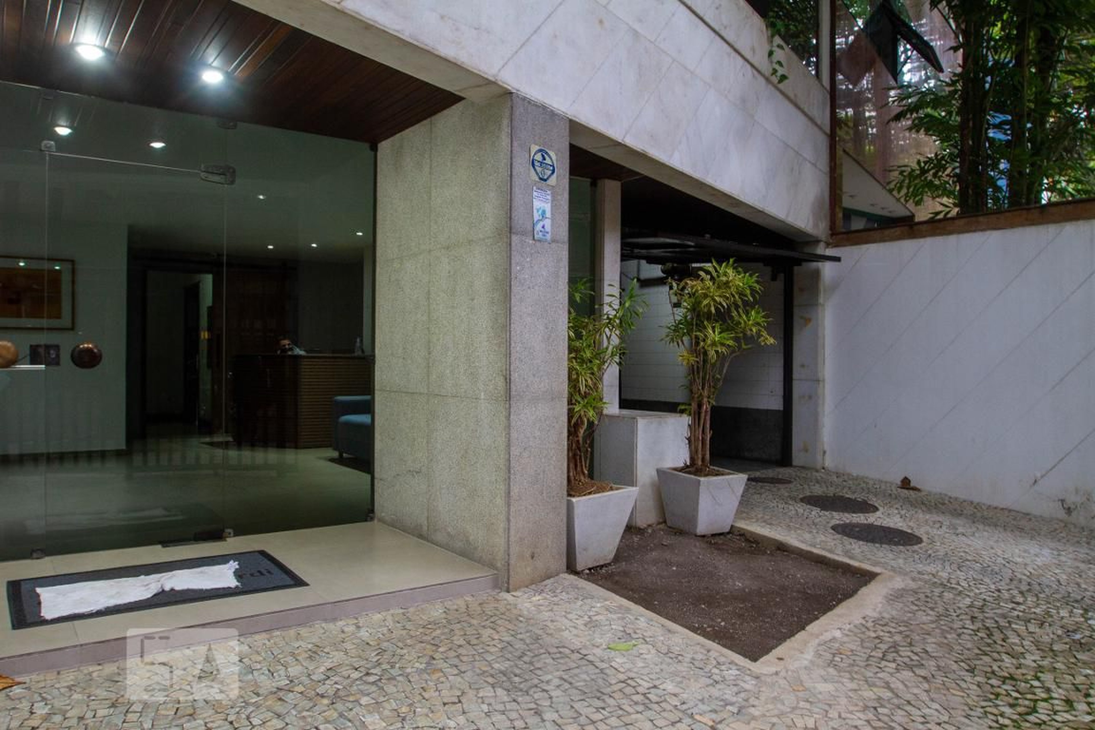 Entrada do Prédio - 