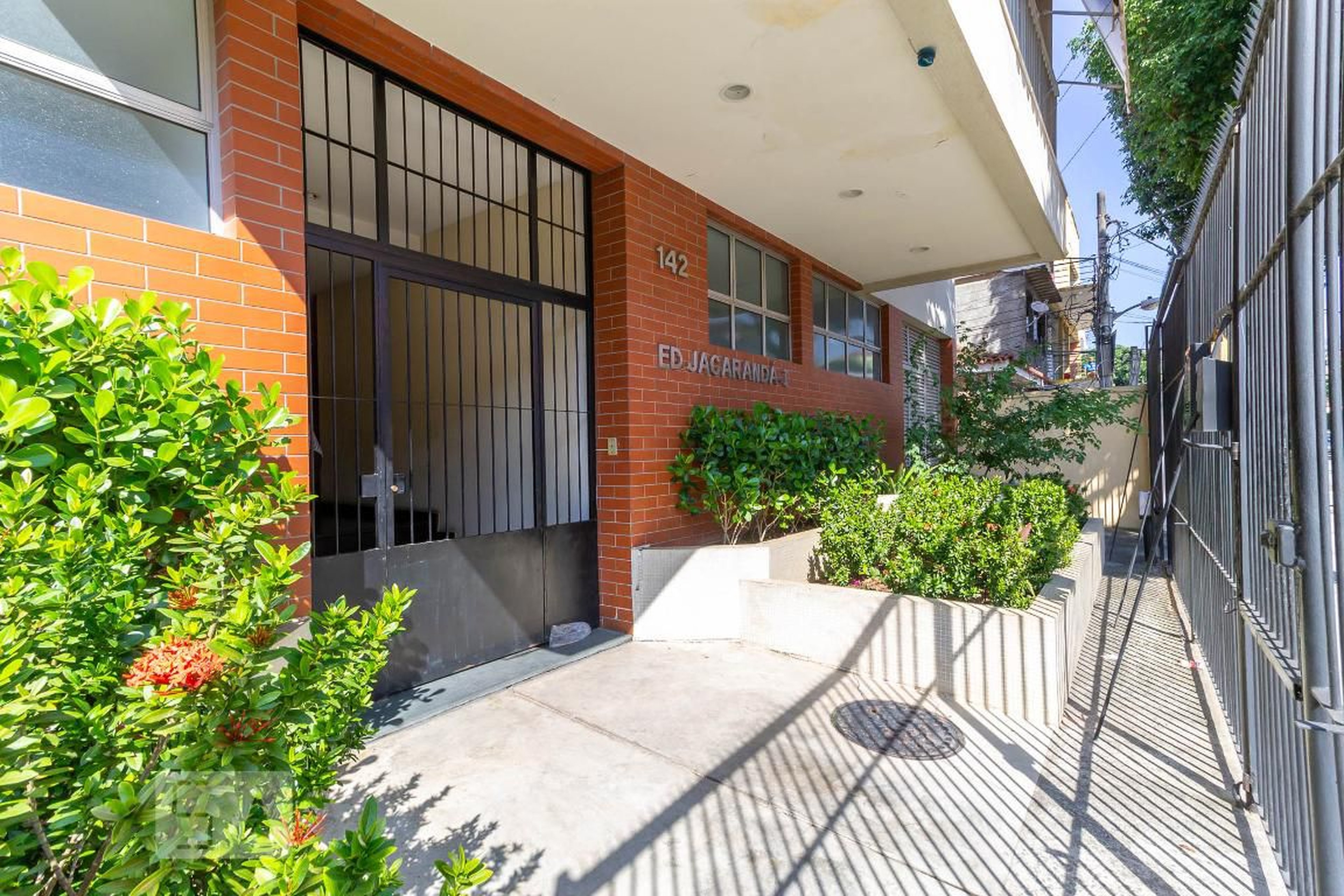 Entrada - Edifício Jacarandá-I