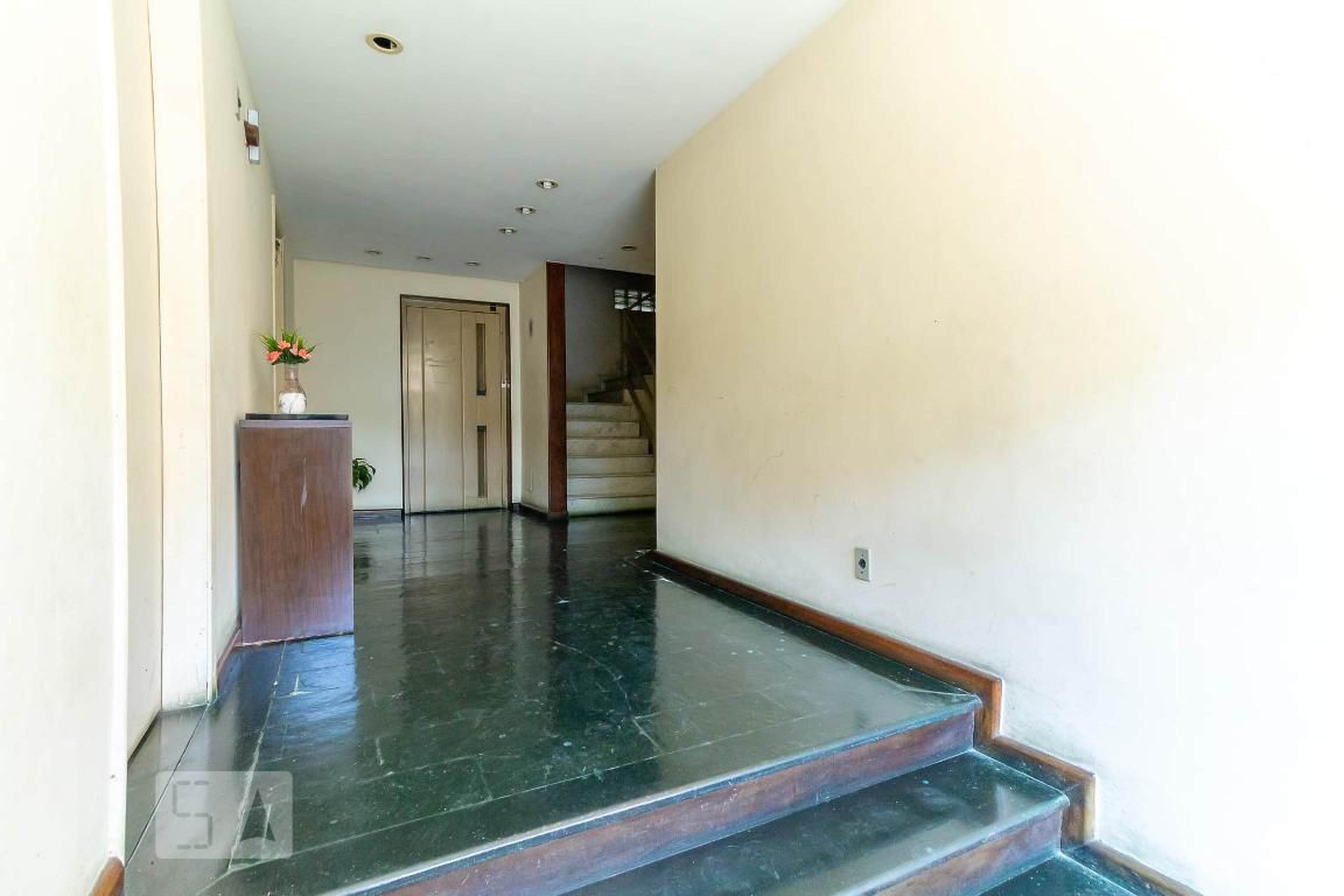 Hall de Entrada - Edifício Jacarandá-I