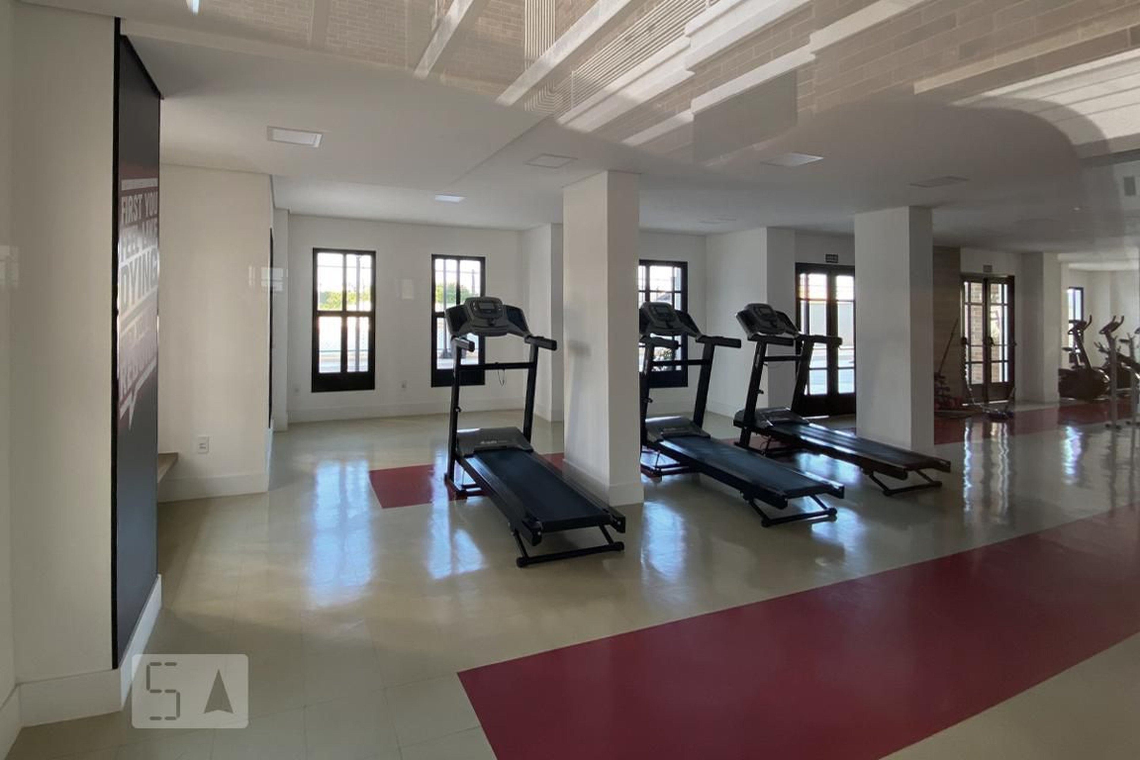 Academia - Luzes Campolim