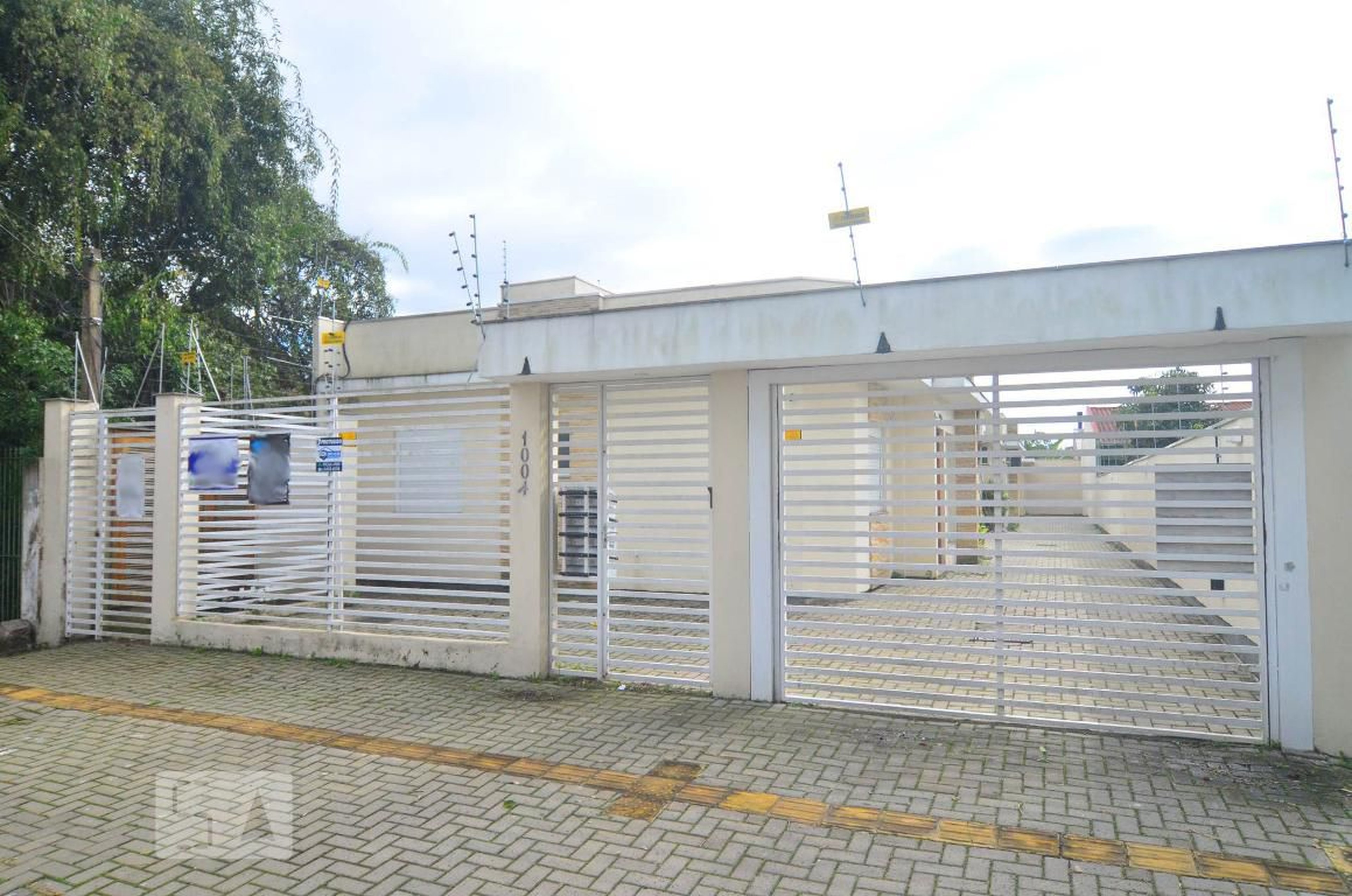 Fachada Condomínio em Rua Protásio Alves, 1004