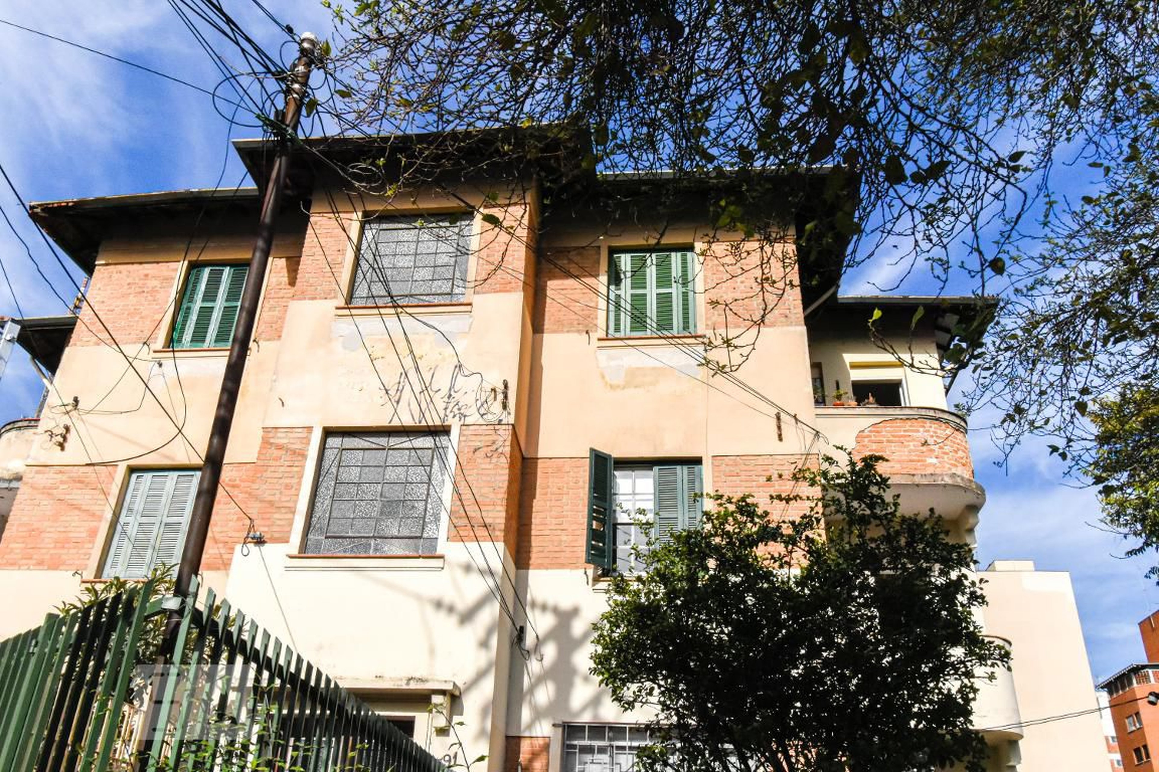 Fachada Condomínio em Avenida Professor Alfonso Bovero, 391