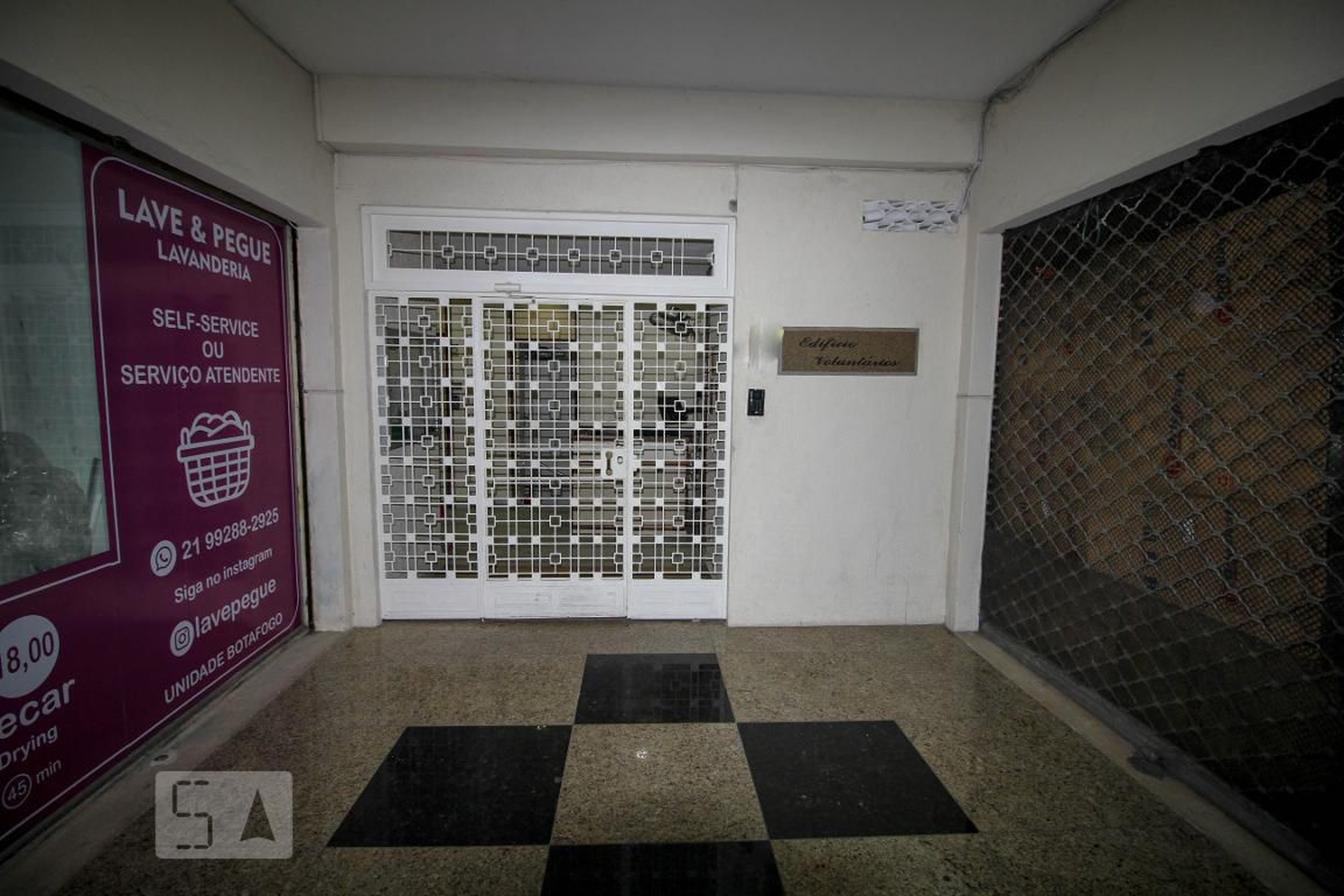 Entrada do Prédio - Edifício Voluntários