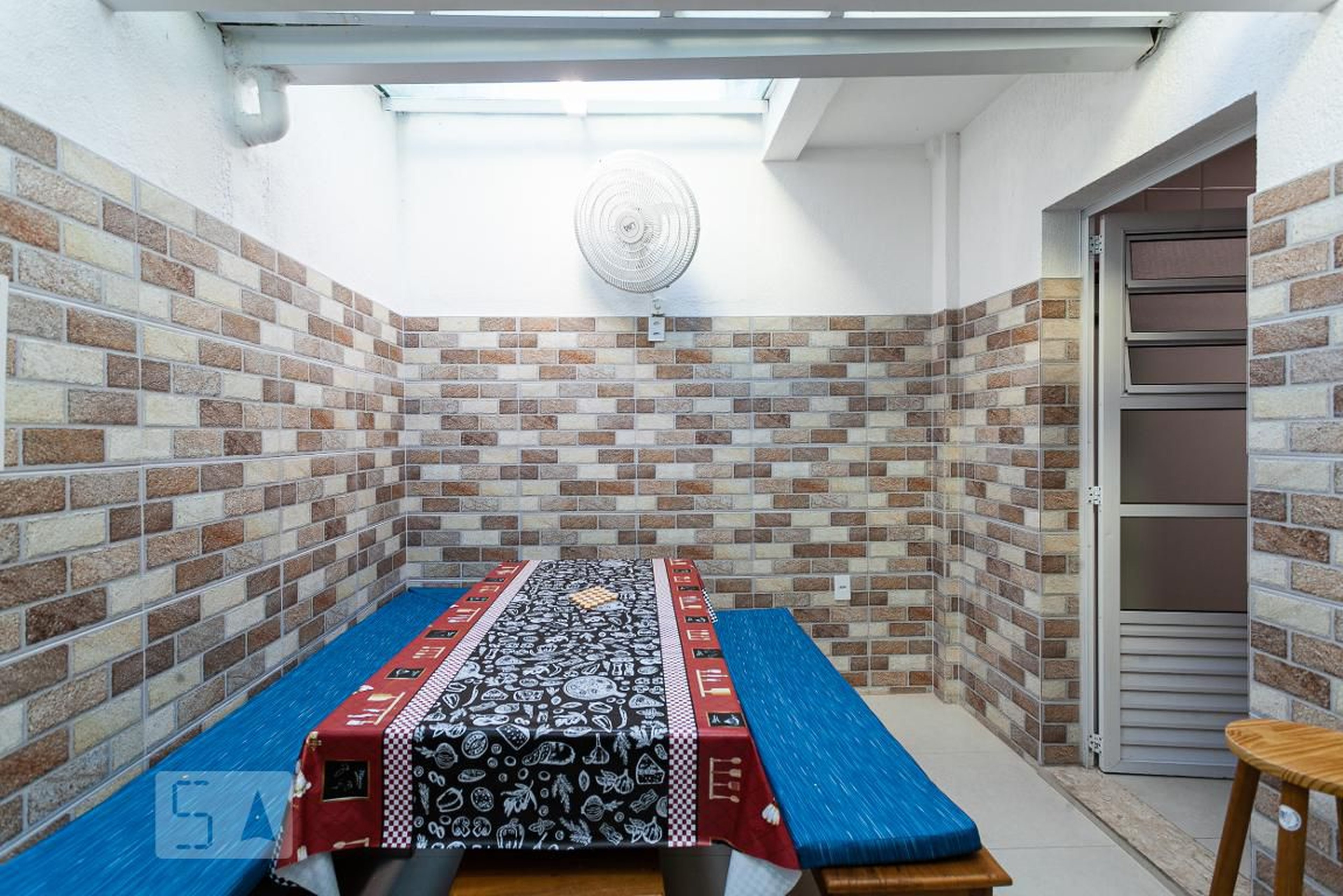 Churrasqueira - Residencial Flores