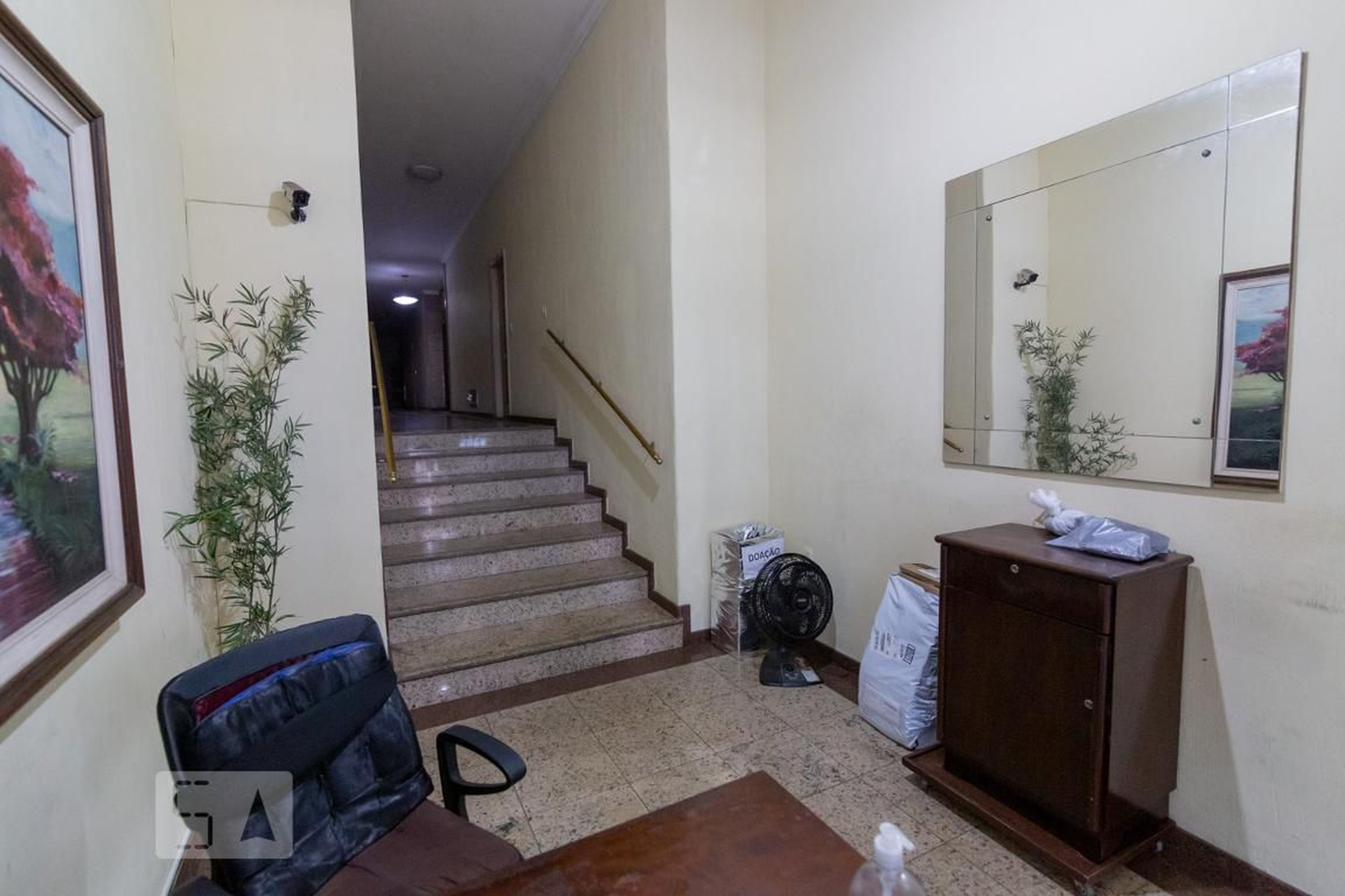 Hall - Edifício Frederico Russel Em Tijuca