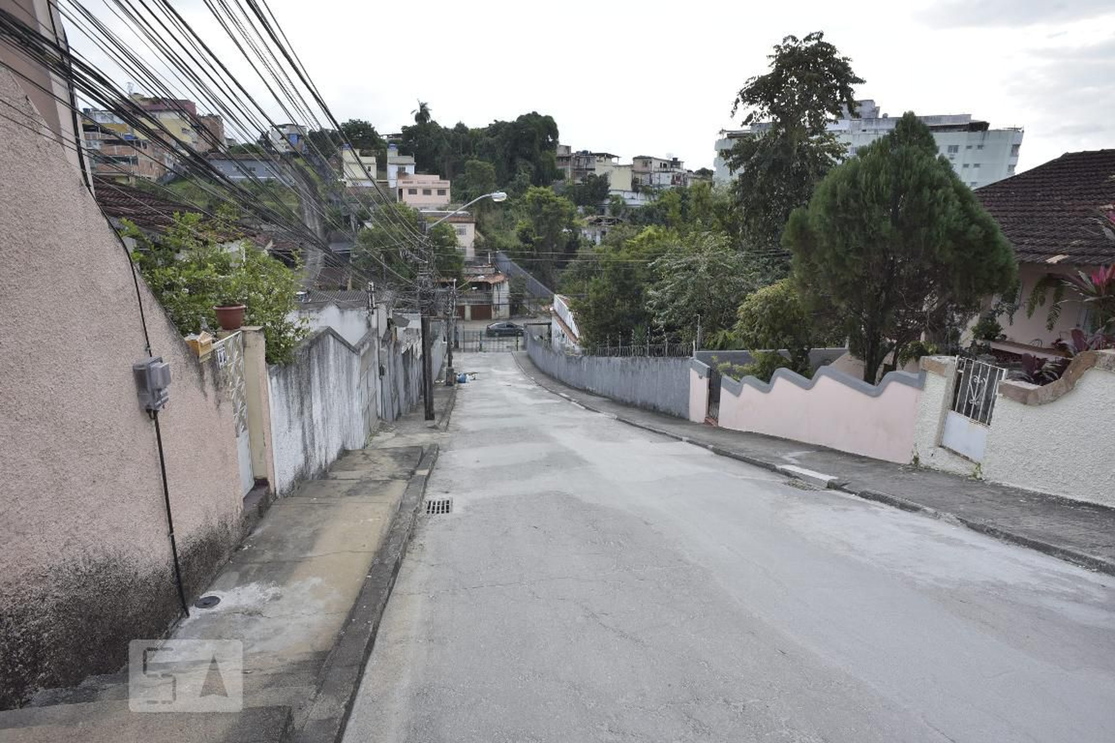 Fachada Condomínio em Rua Retiro dos Artistas, 155