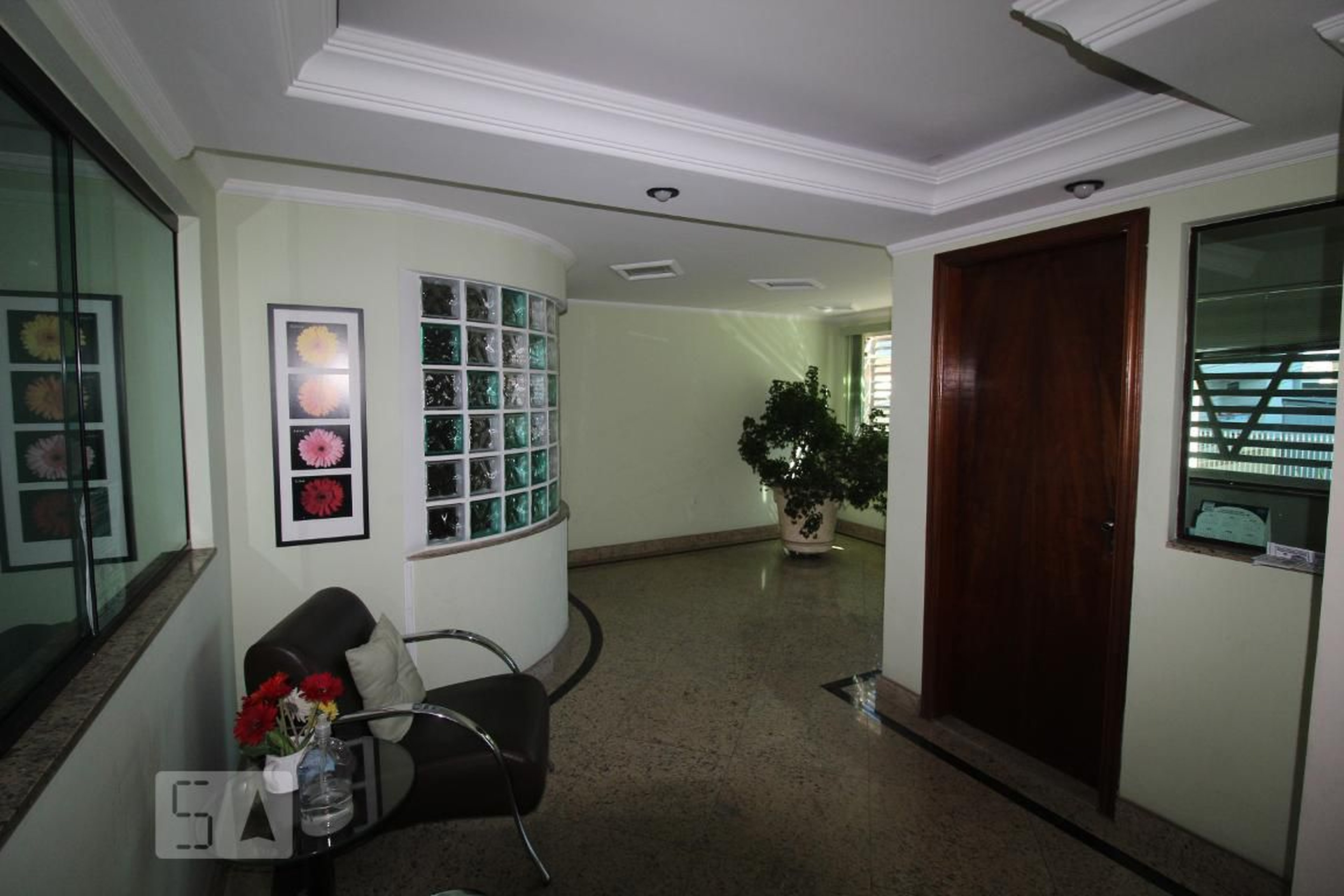 Área comum - Esmeralda