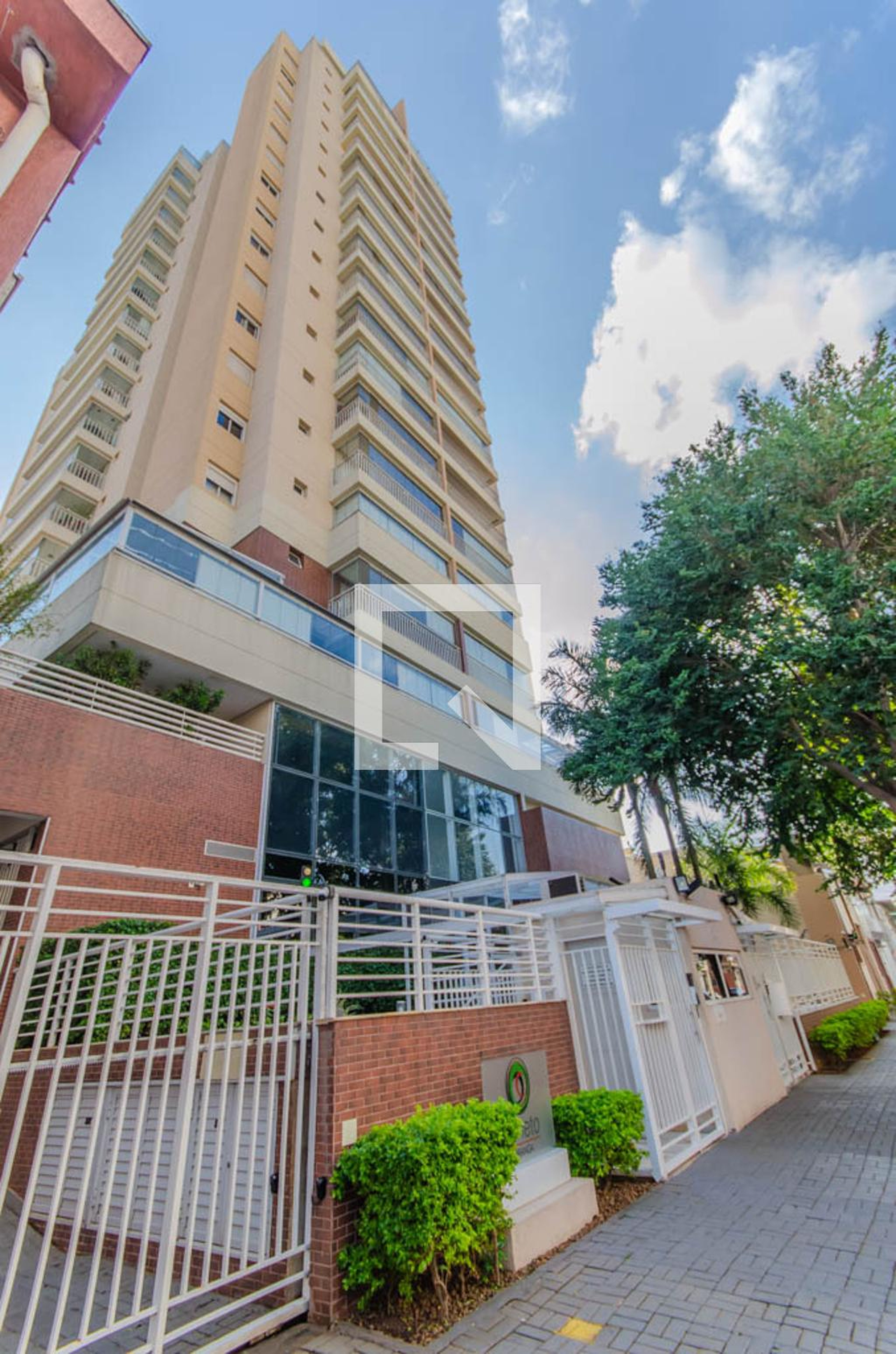 Fachada do Prédio Condomínio Veneto