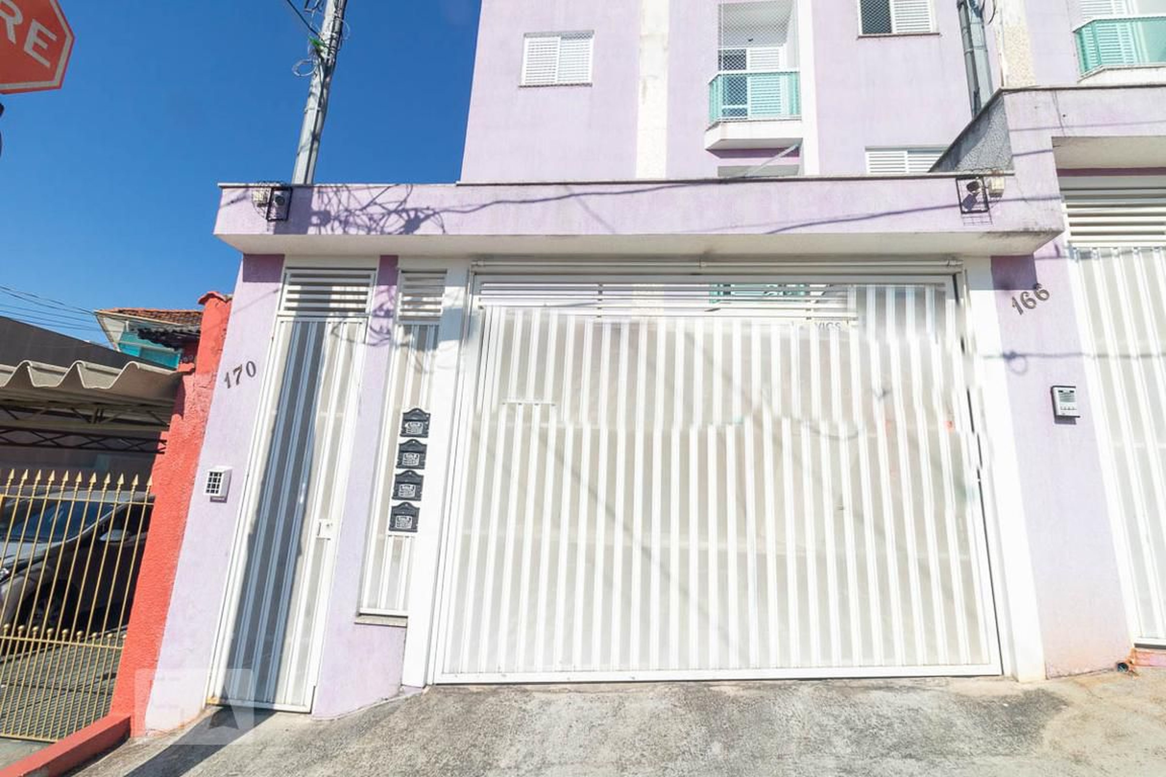 Fachada do Prédio Condomínio em Rua Rumânia, 170