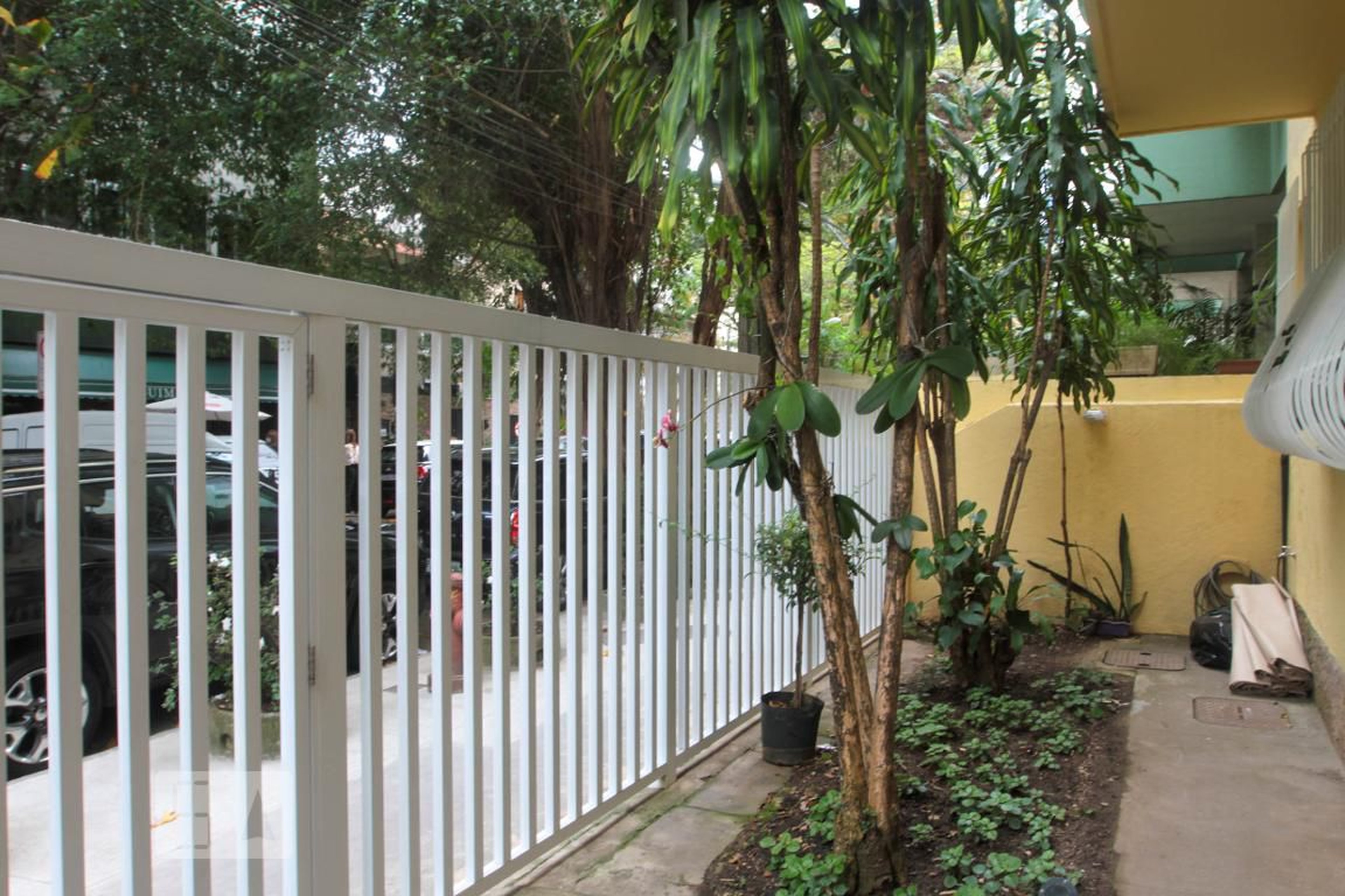 Entrada do Prédio - null