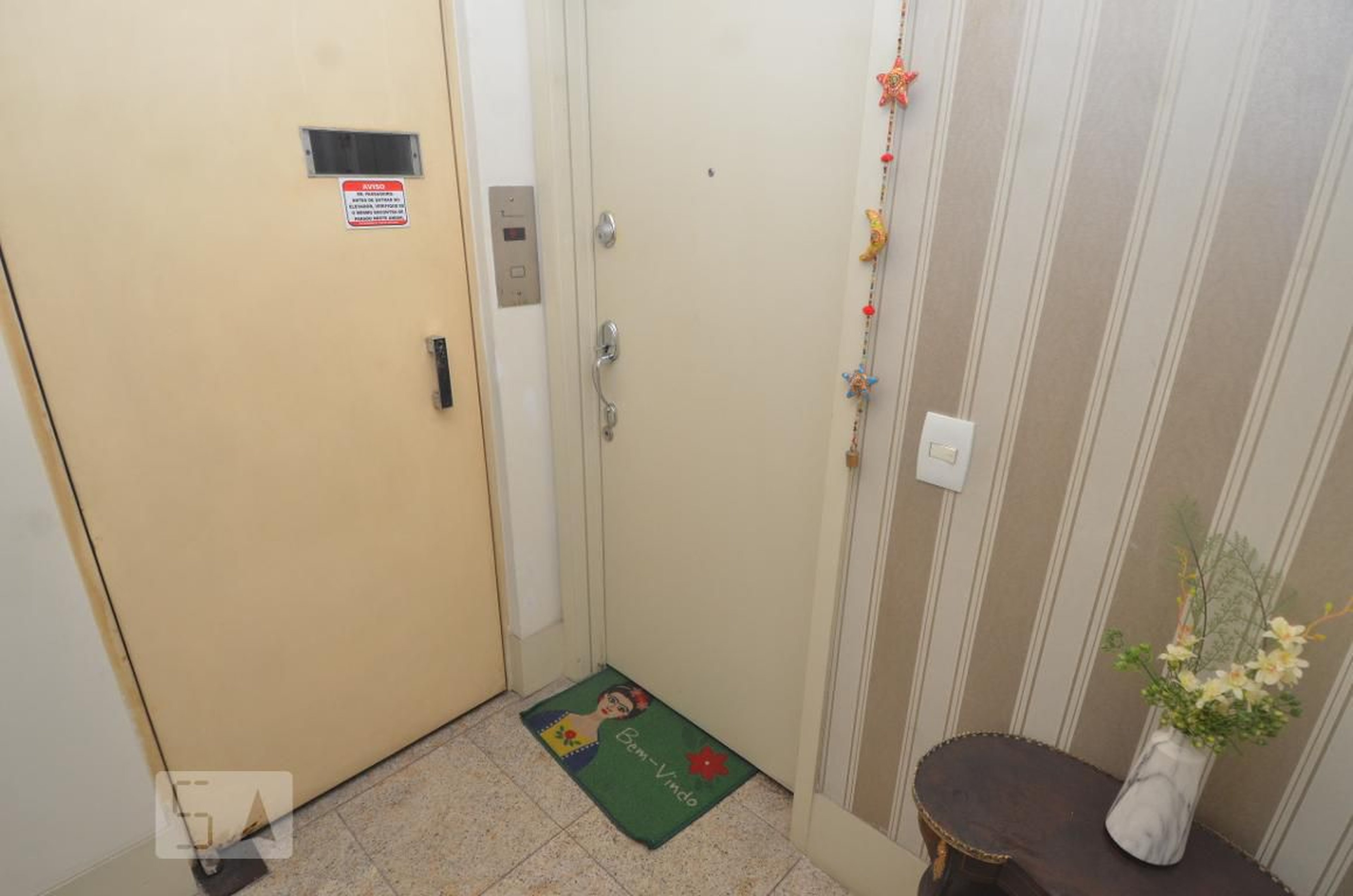 Hall - Edifício Bandeirante Borba Gato