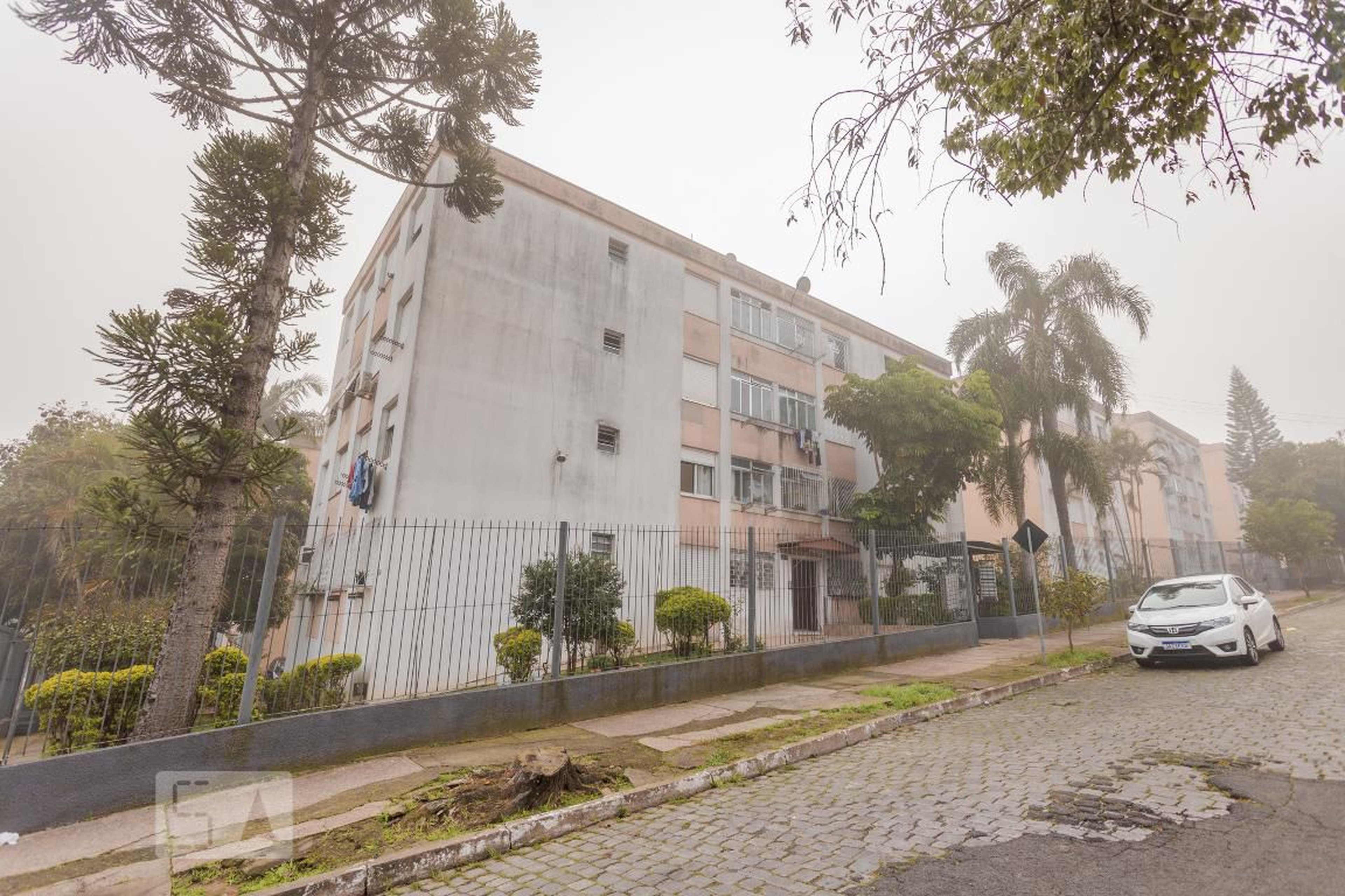 Fachada Condomínio em Rua Marechal Francisco Antônio Bitencourt, 96
