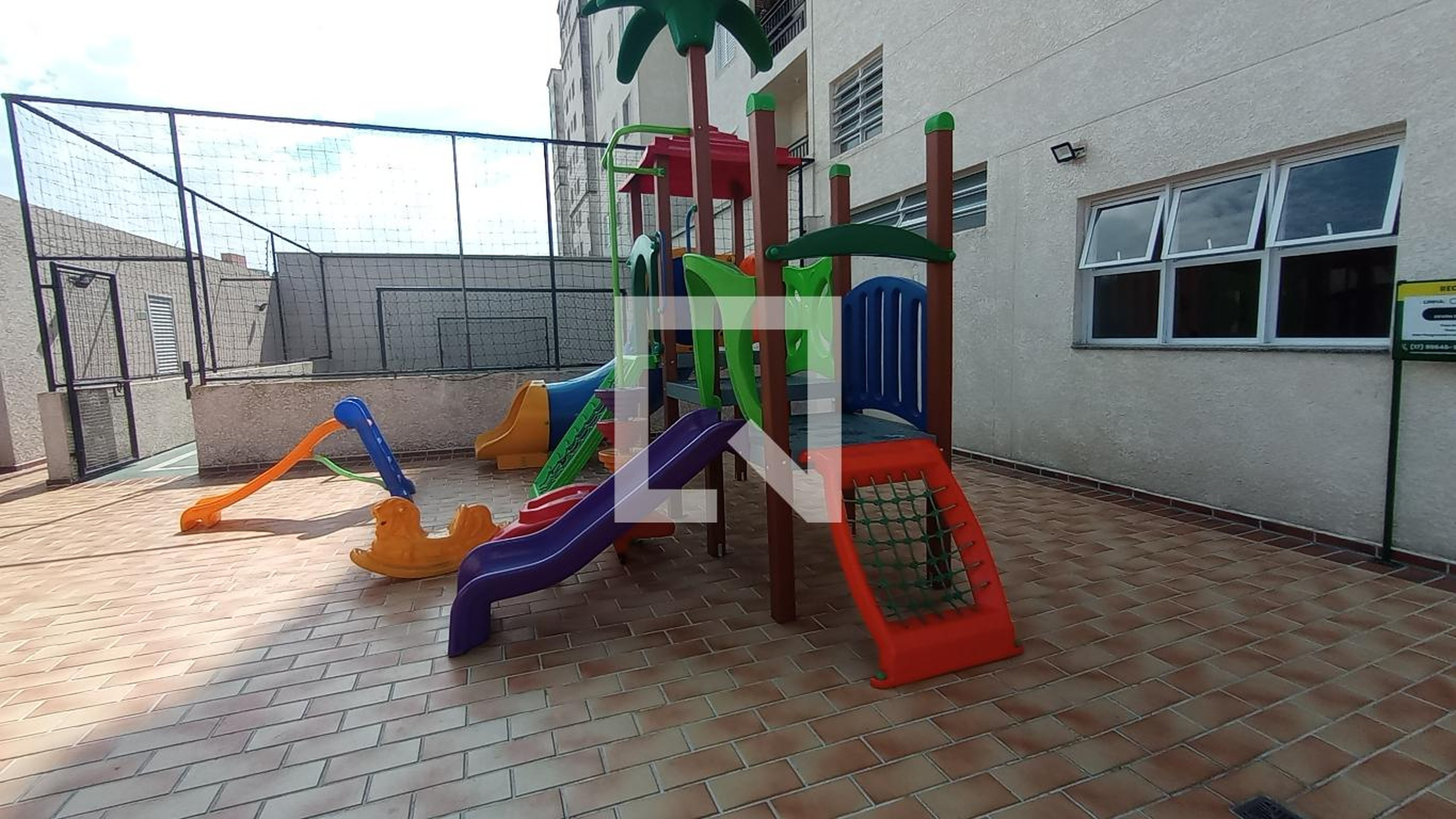 Playground - Jacarandá