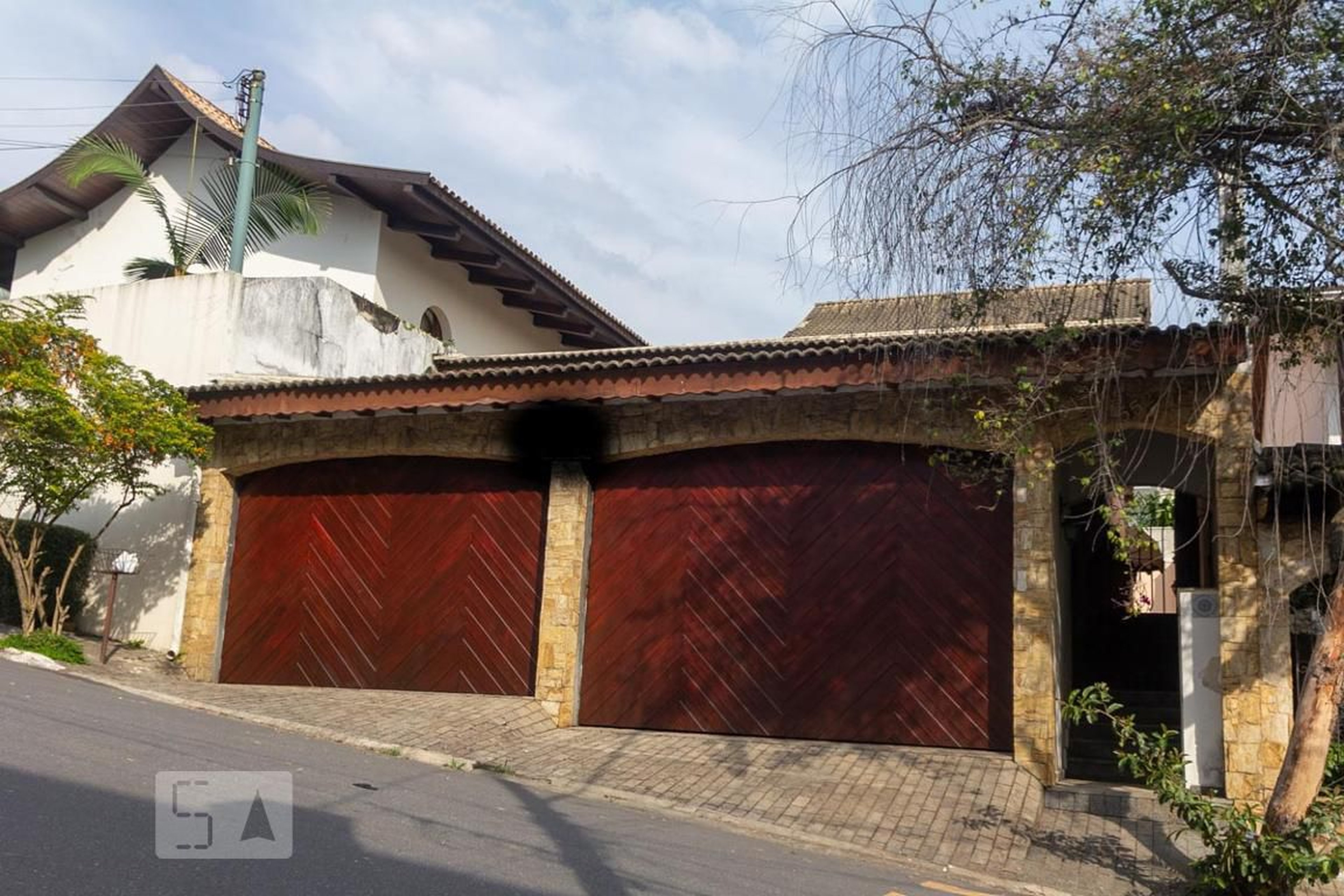 Fachada Condomínio em Rua Carlos Maranesi, 552