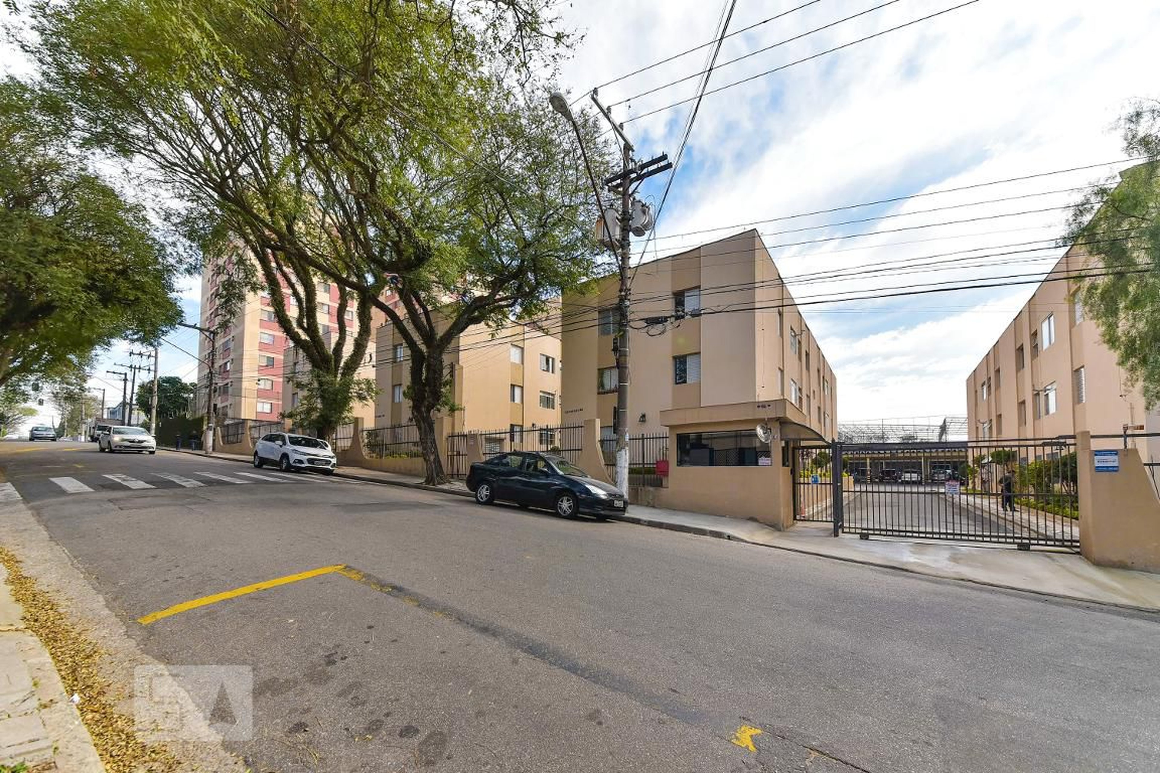 Fachada do Condomínio Condomínio em Avenida Senador Ricardo Batista, 340