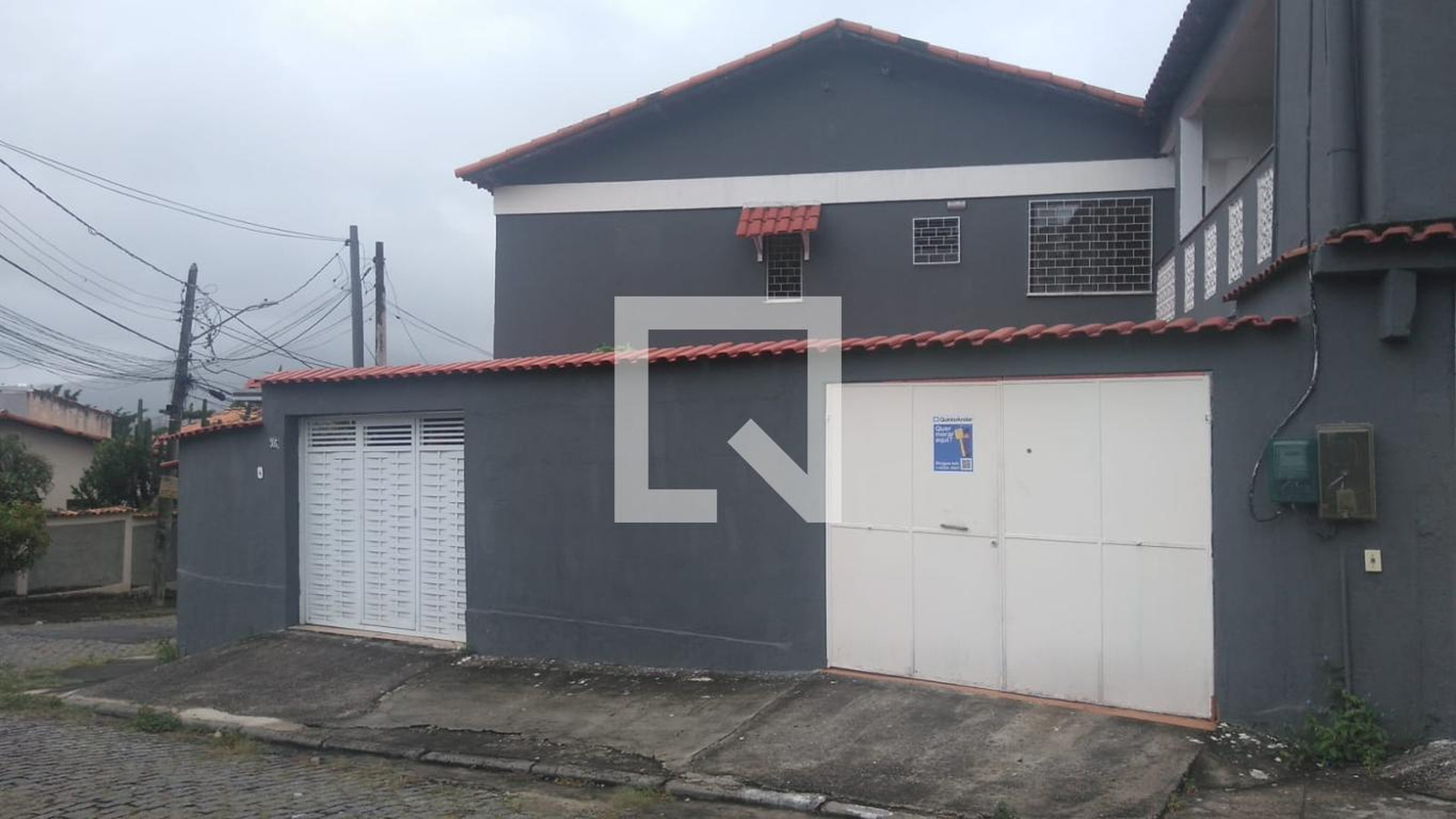 Fachada Condomínio em Rua Armando de Noronha, 305