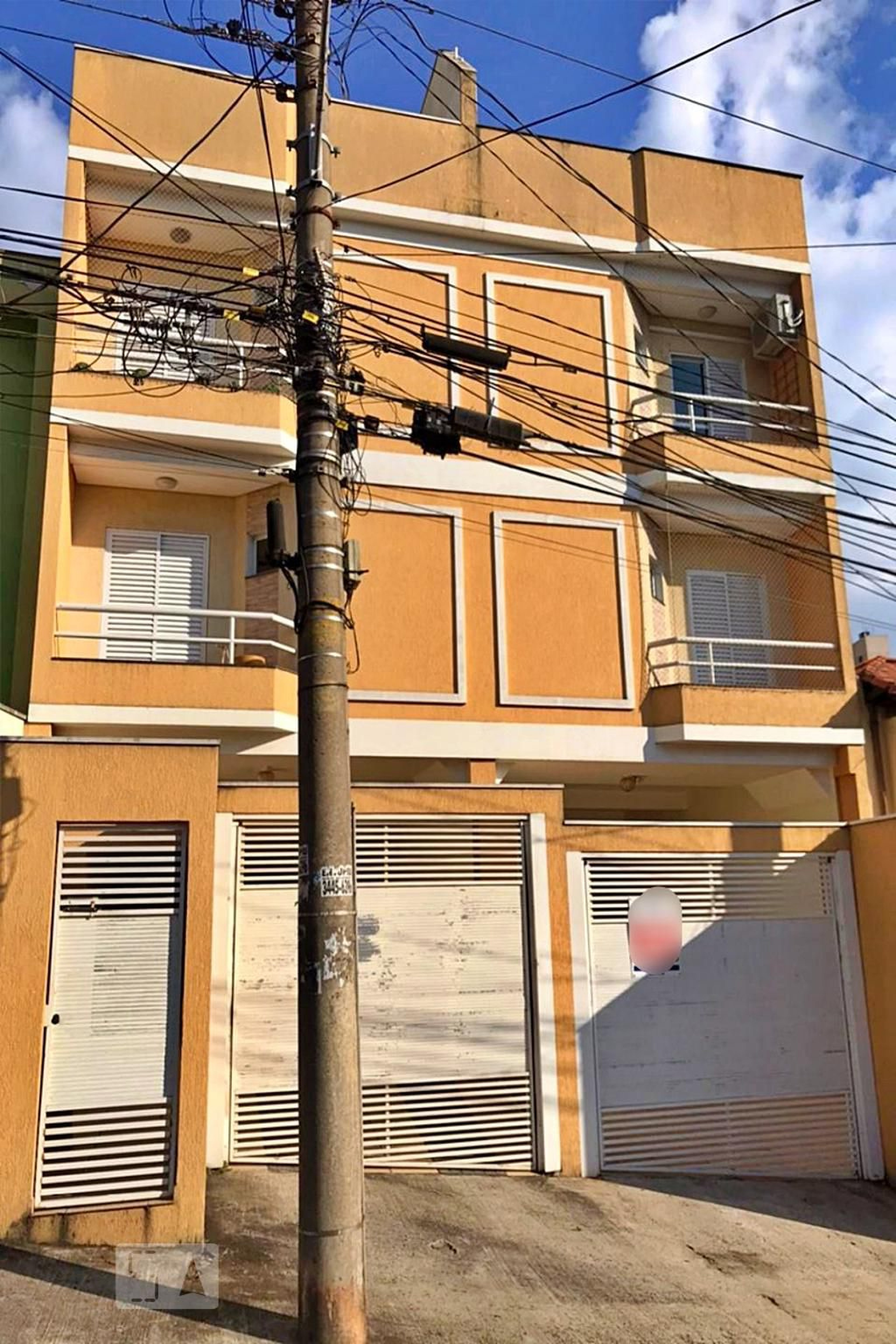 Fachada Condomínio em Rua Suíça, 460