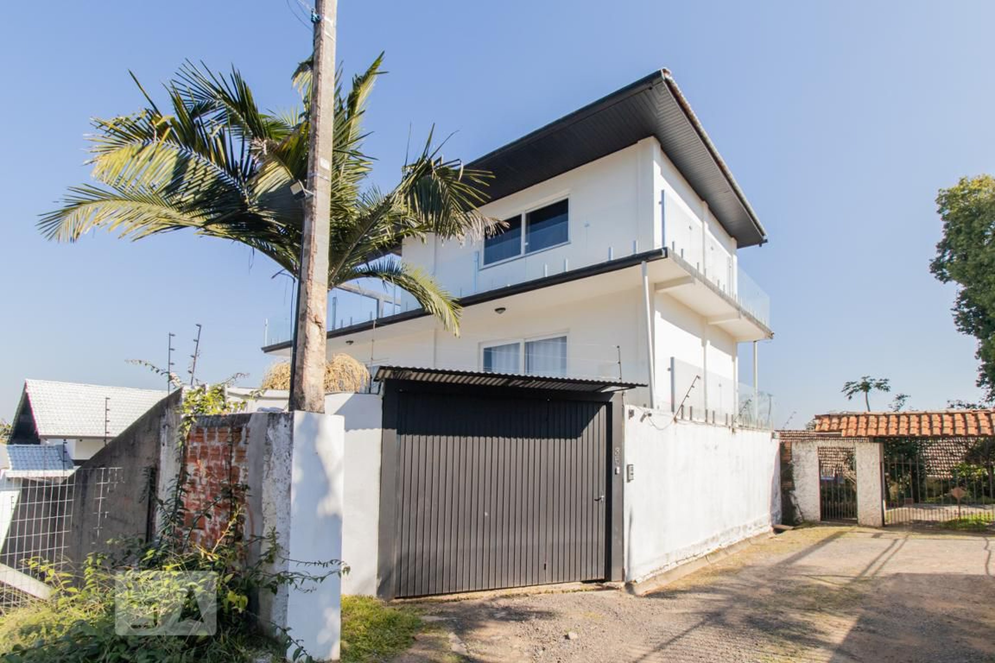 Fachada Condomínio em Rua Alberto Lindner, 35