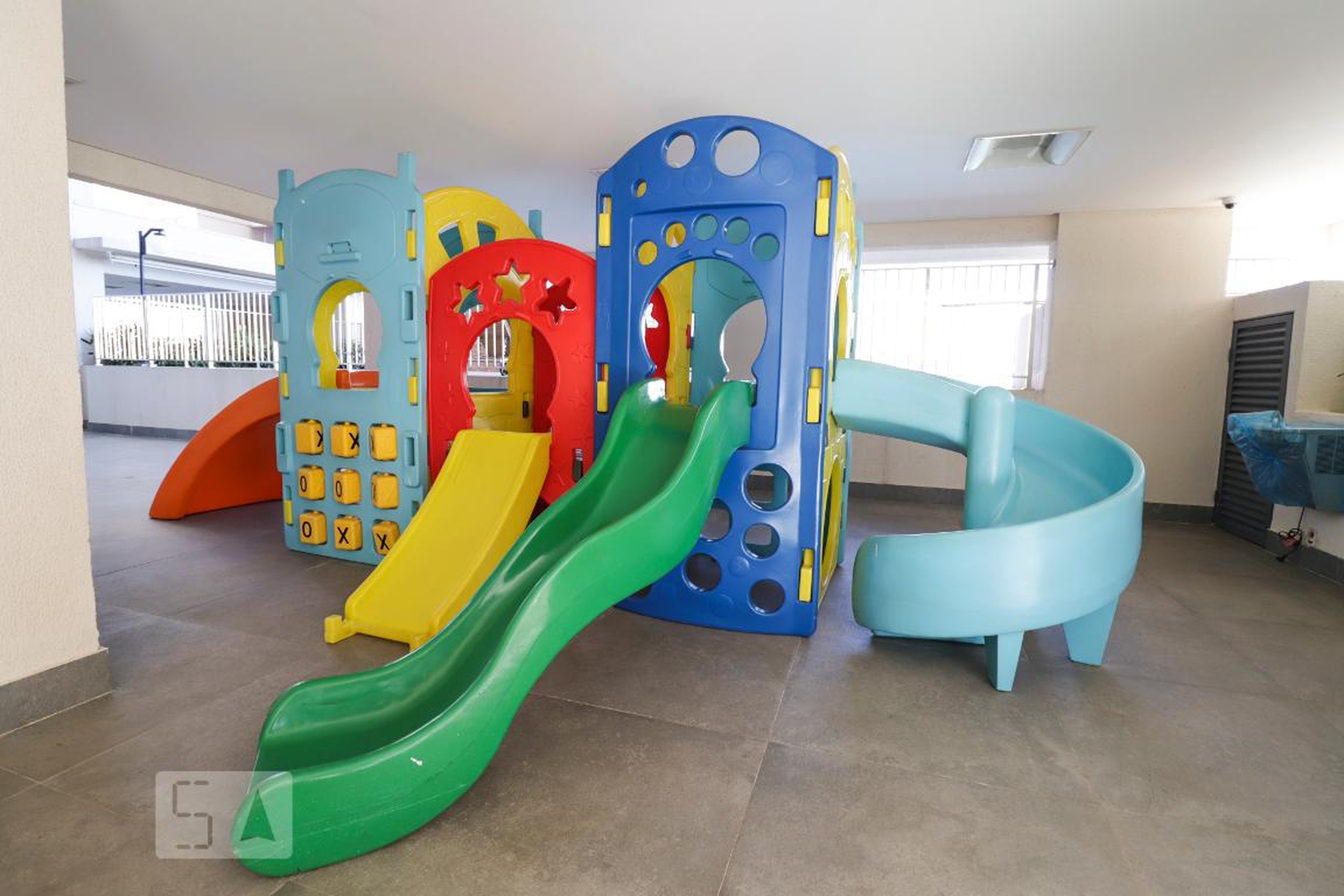 Playground - Residencial Gran España